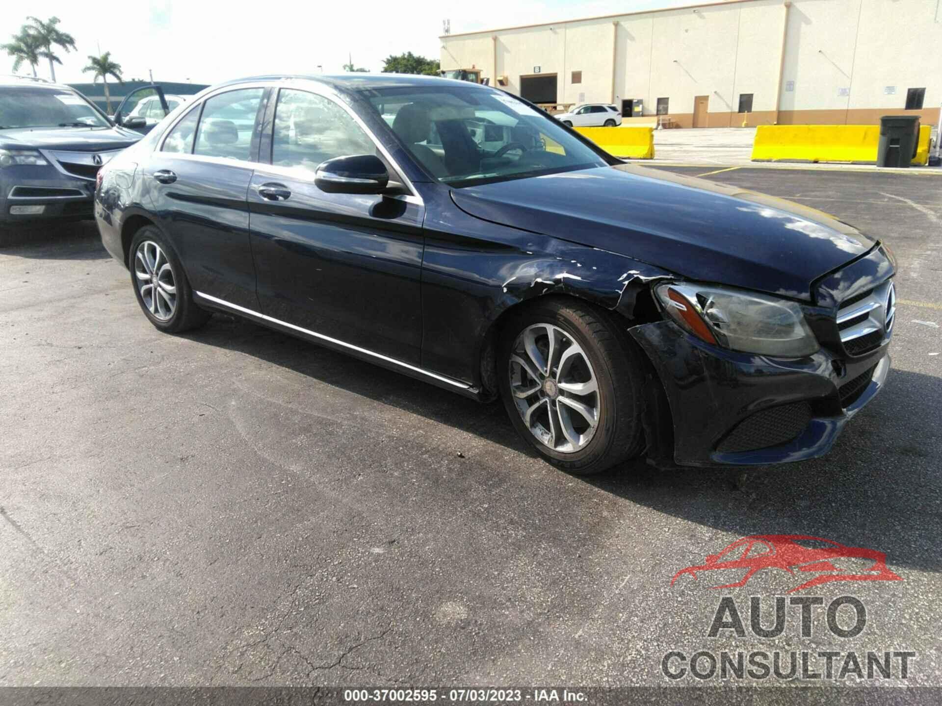 MERCEDES-BENZ C-CLASS 2015 - 55SWF4KB5FU009705