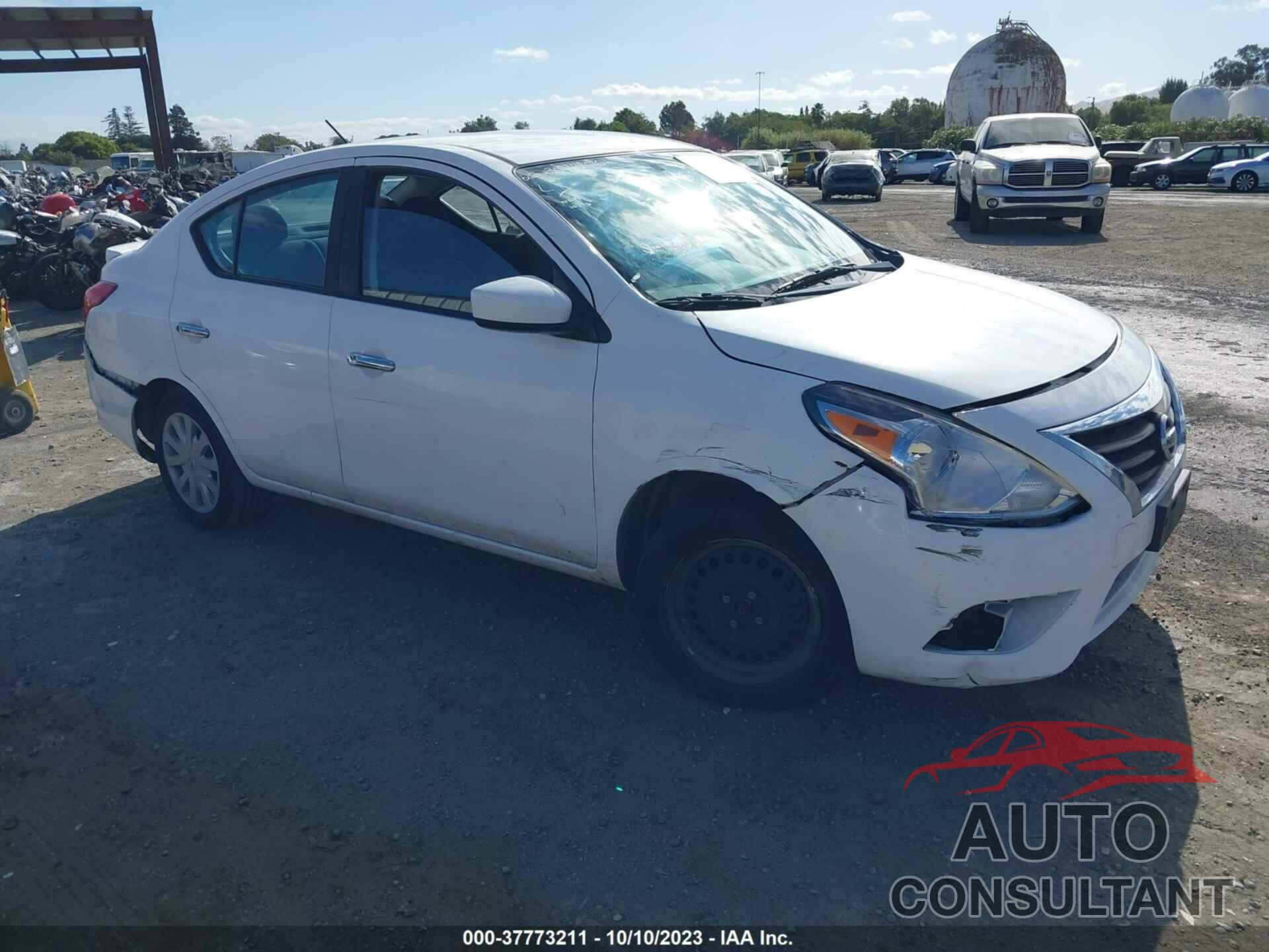 NISSAN VERSA 2019 - 3N1CN7AP0KL860394