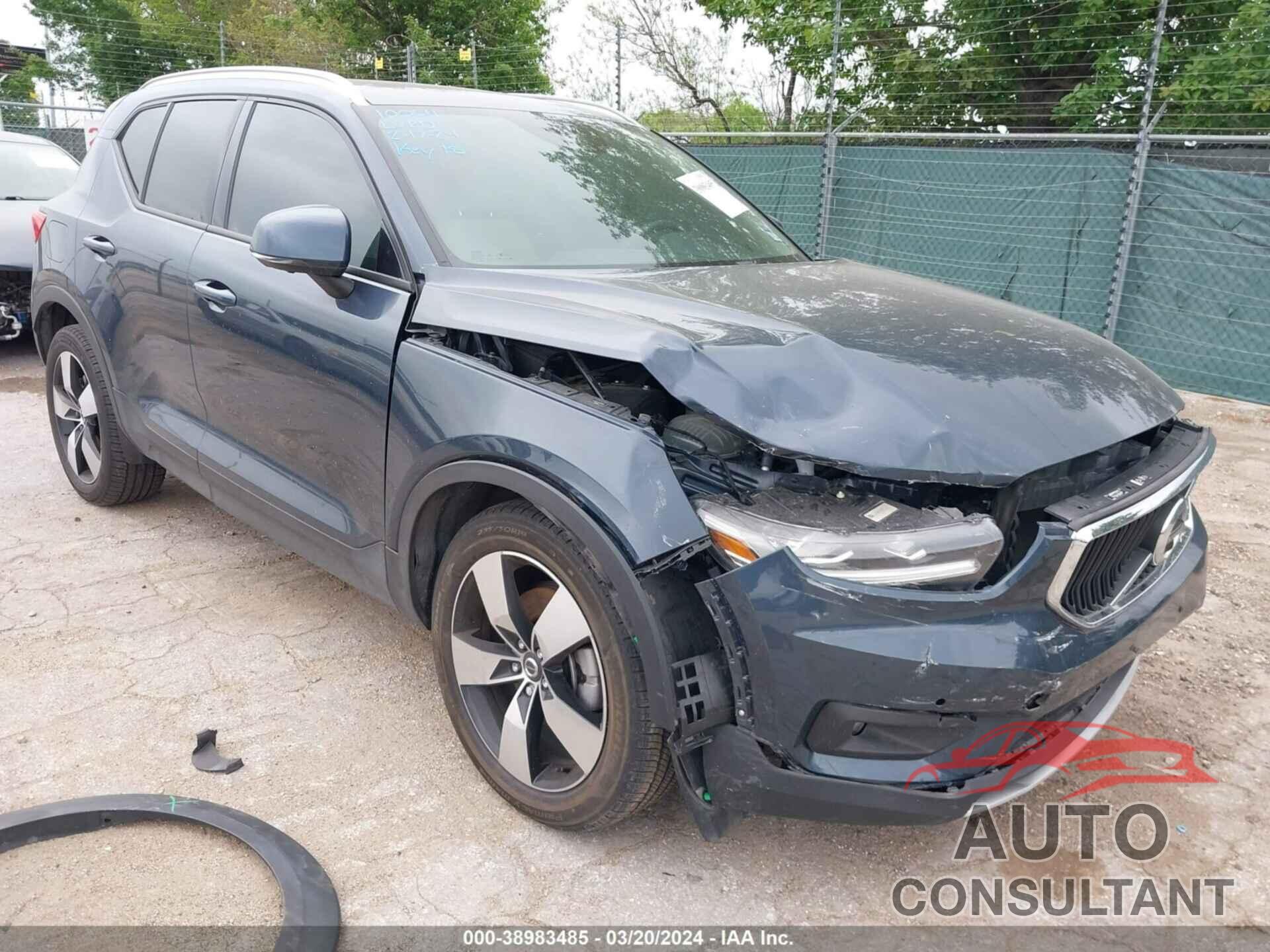 VOLVO XC40 2022 - YV4162UK7N2786642