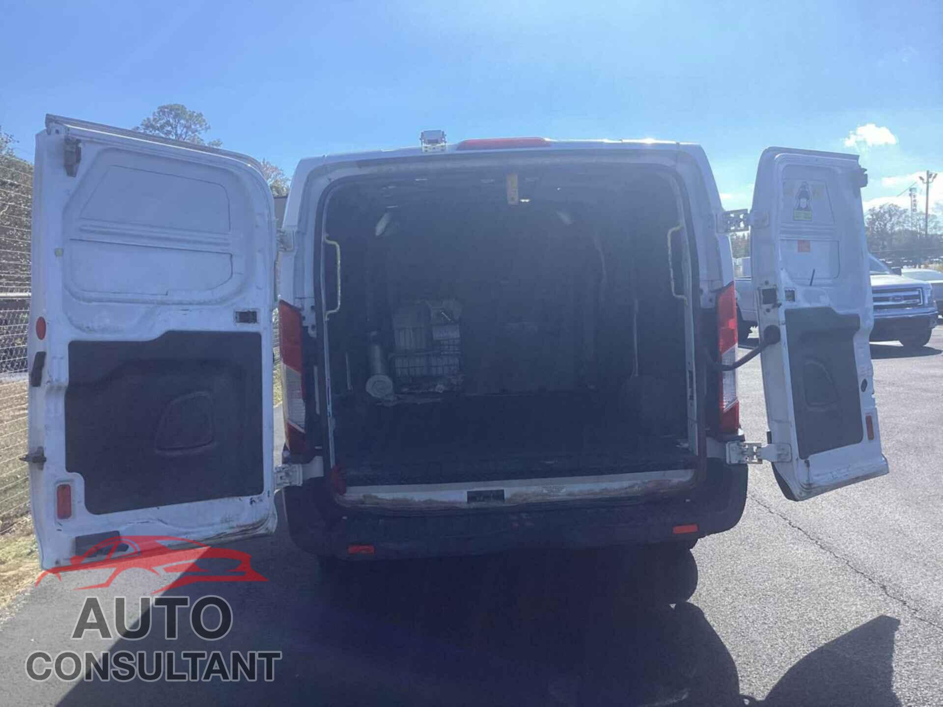 FORD TRANSIT 2015 - 1FTNE1YM9FKB19795