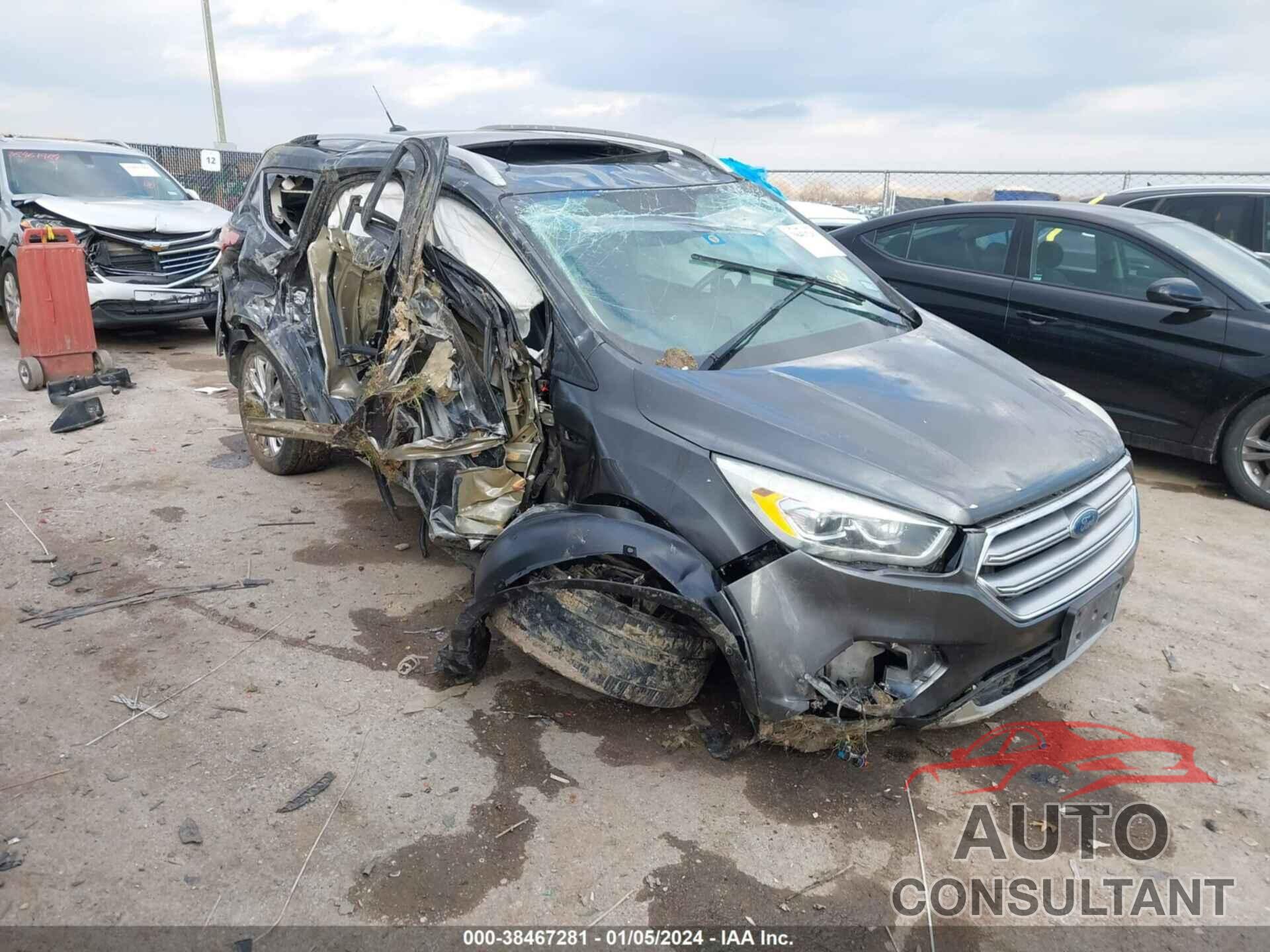 FORD ESCAPE 2017 - 1FMCU0JD7HUC73763
