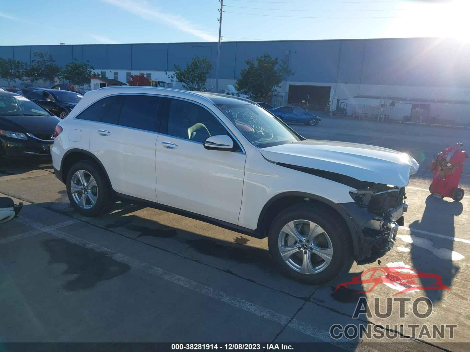 MERCEDES-BENZ GLC 300 2018 - WDC0G4KBXJV109792