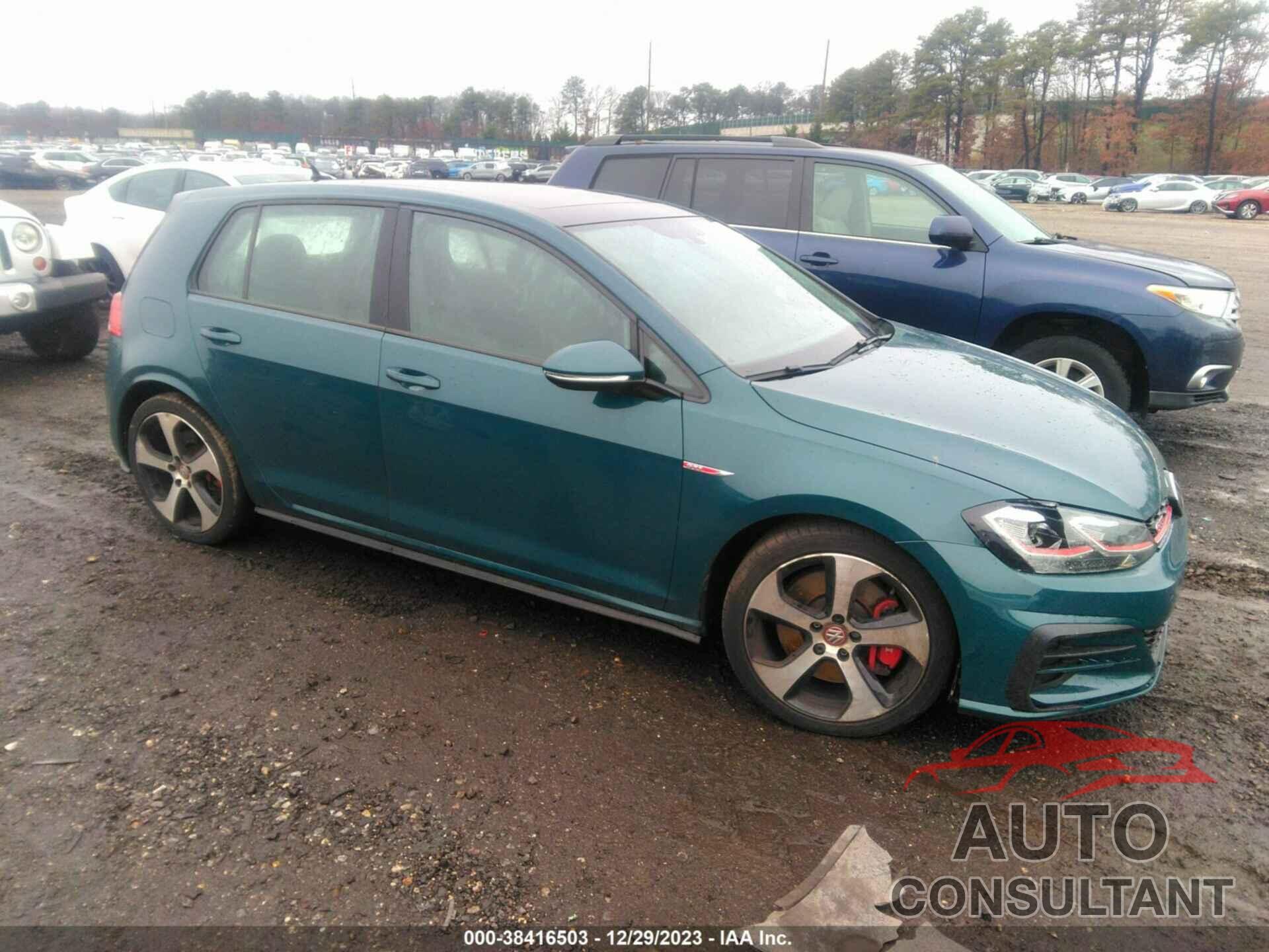 VOLKSWAGEN GOLF GTI 2018 - 3VW547AU4JM256433