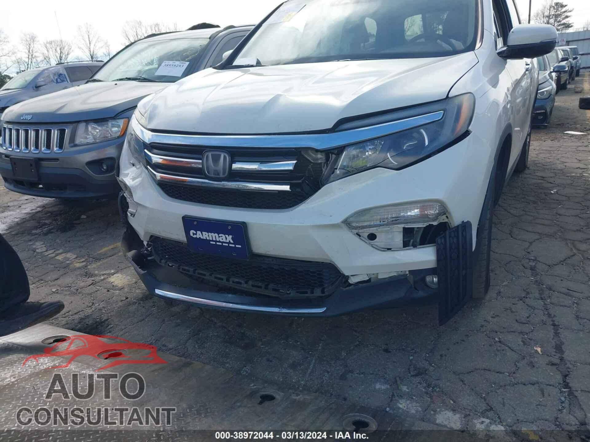 HONDA PILOT 2018 - 5FNYF6H02JB007771