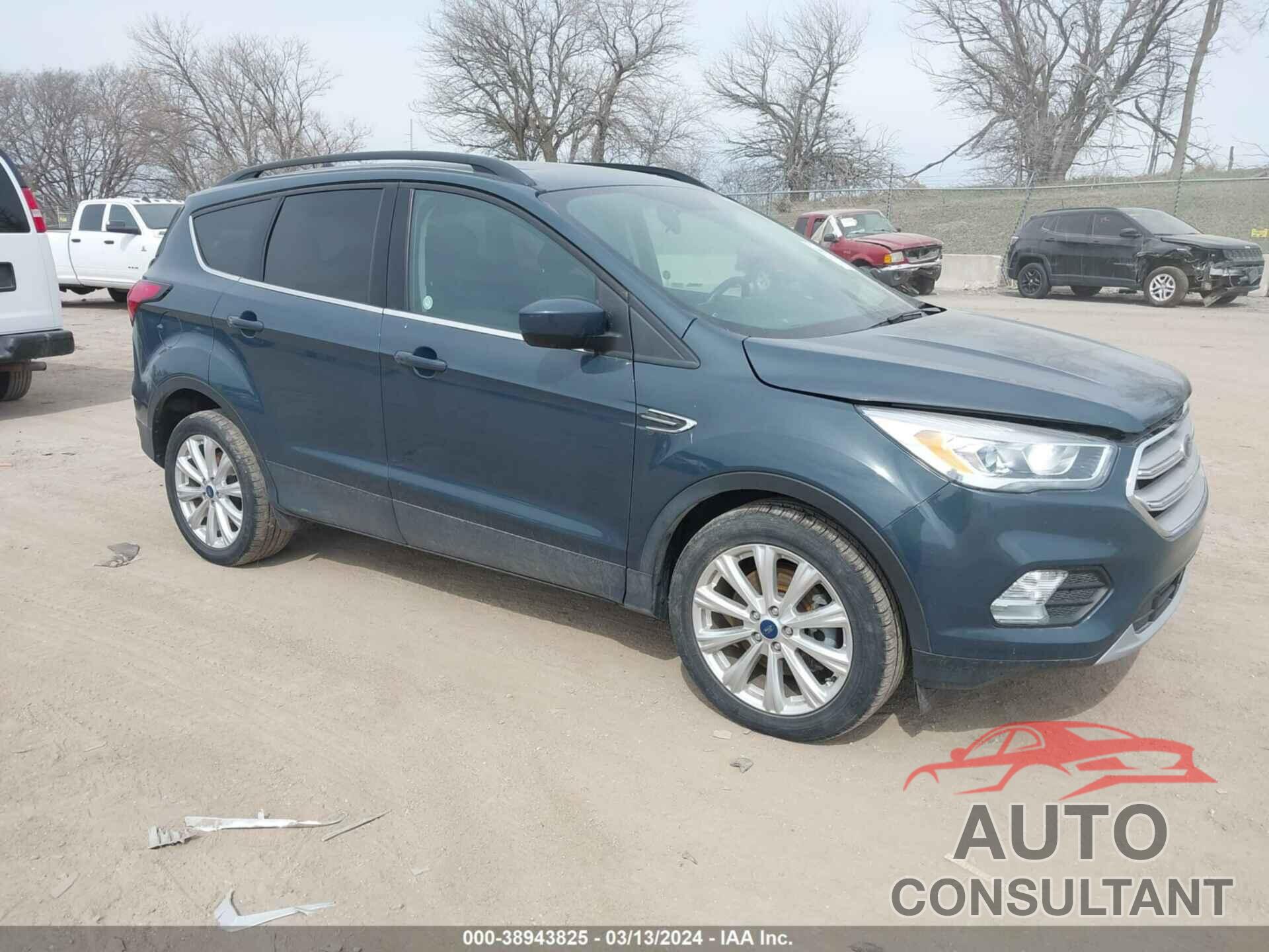 FORD ESCAPE 2019 - 1FMCU9HD5KUA86569