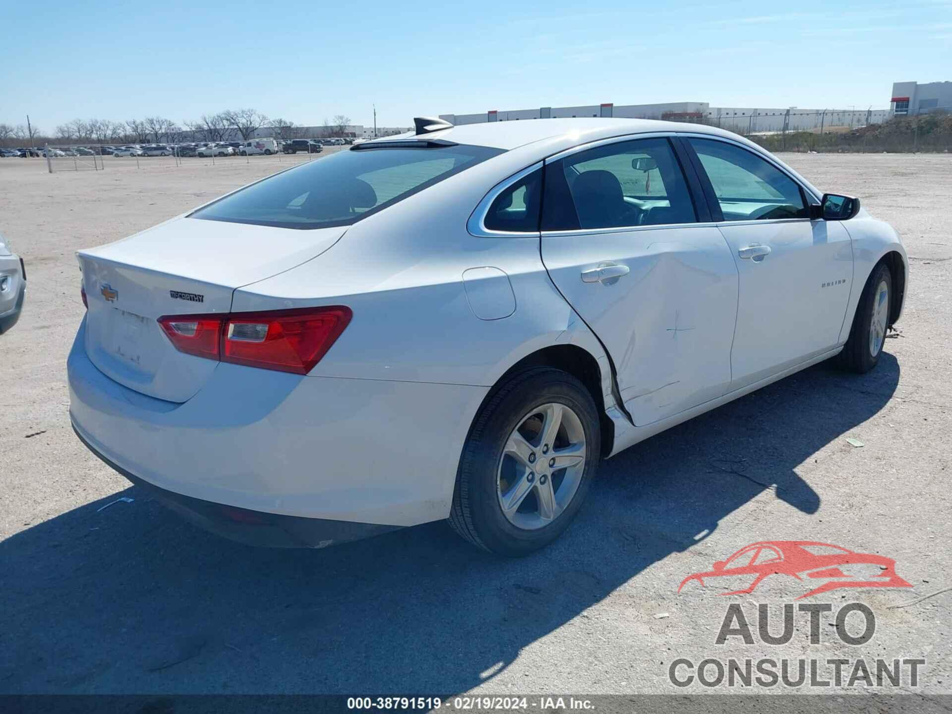 CHEVROLET MALIBU 2018 - 1G1ZB5ST6JF294033