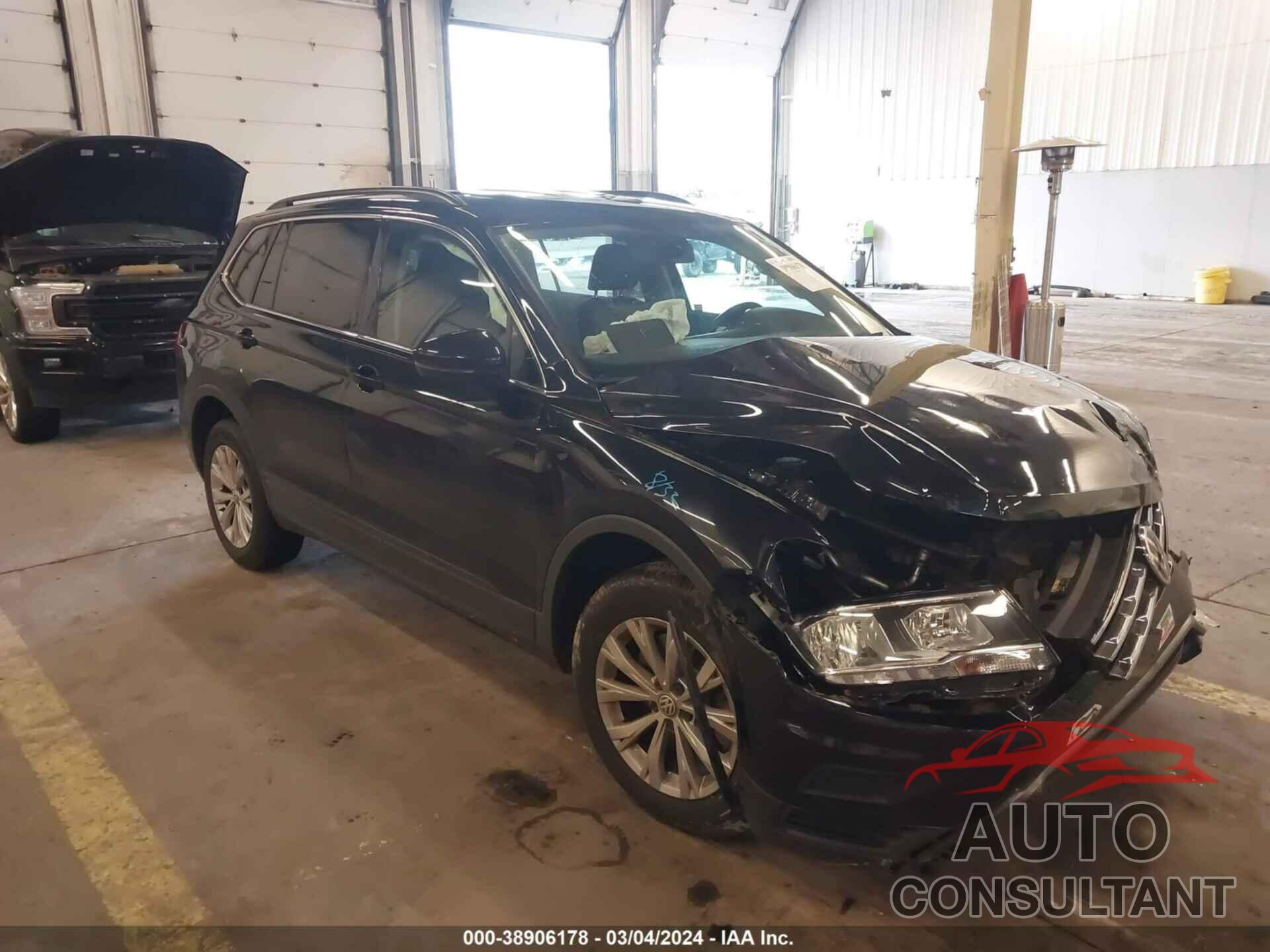 VOLKSWAGEN TIGUAN 2019 - 3VV2B7AX9KM040117