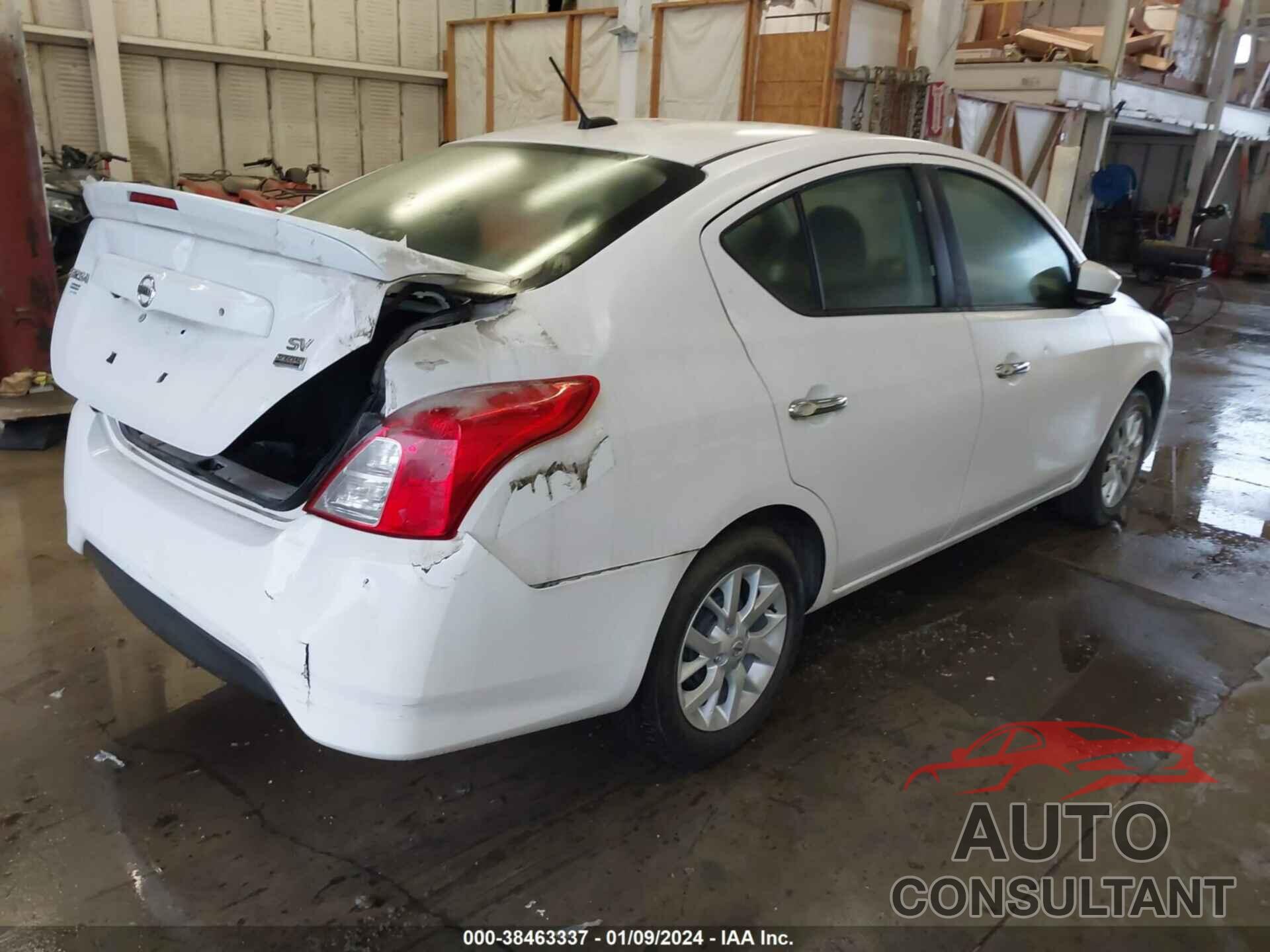 NISSAN VERSA 2018 - 3N1CN7AP1JL866588