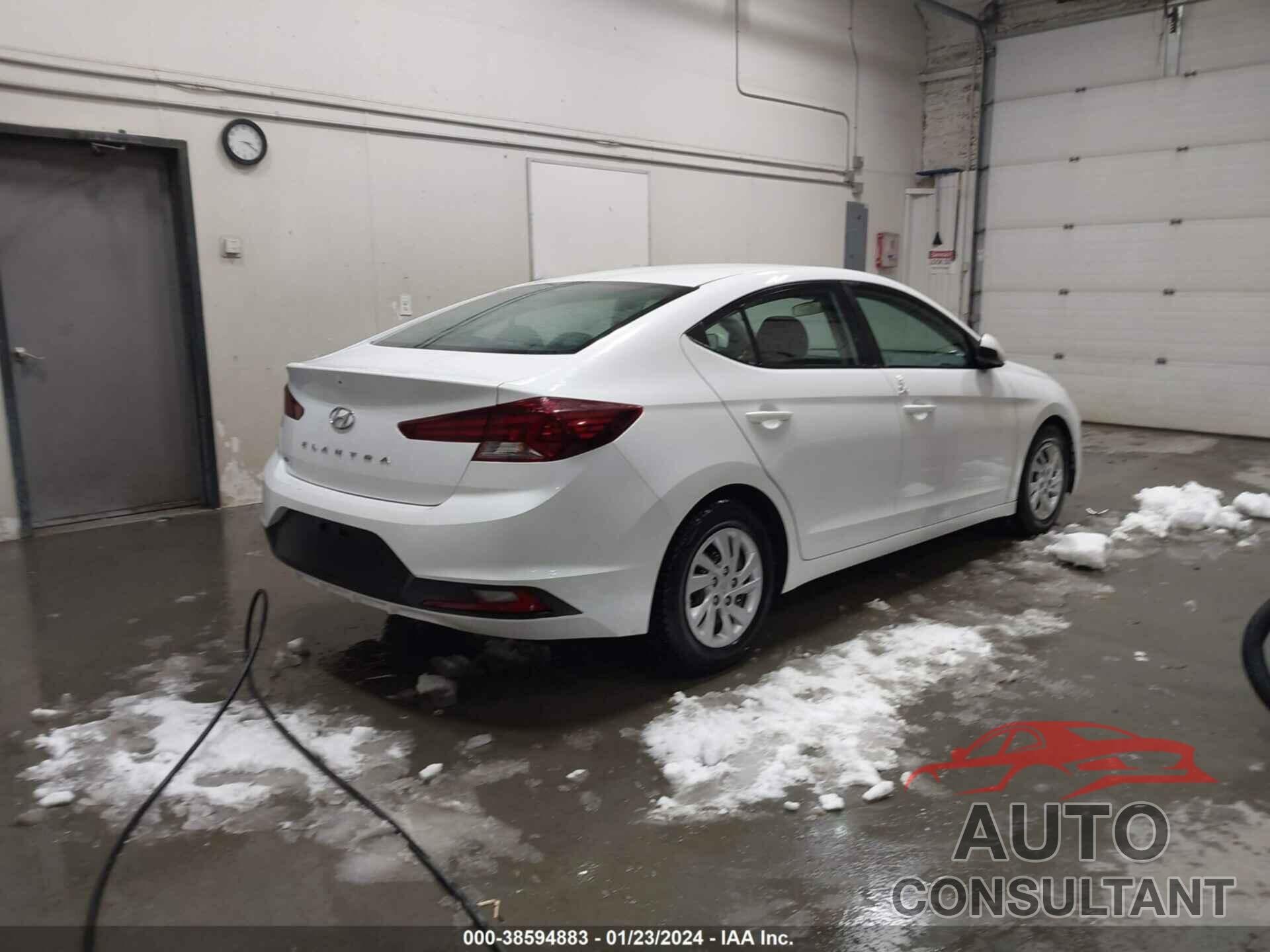 HYUNDAI ELANTRA 2019 - 5NPD74LF1KH471228