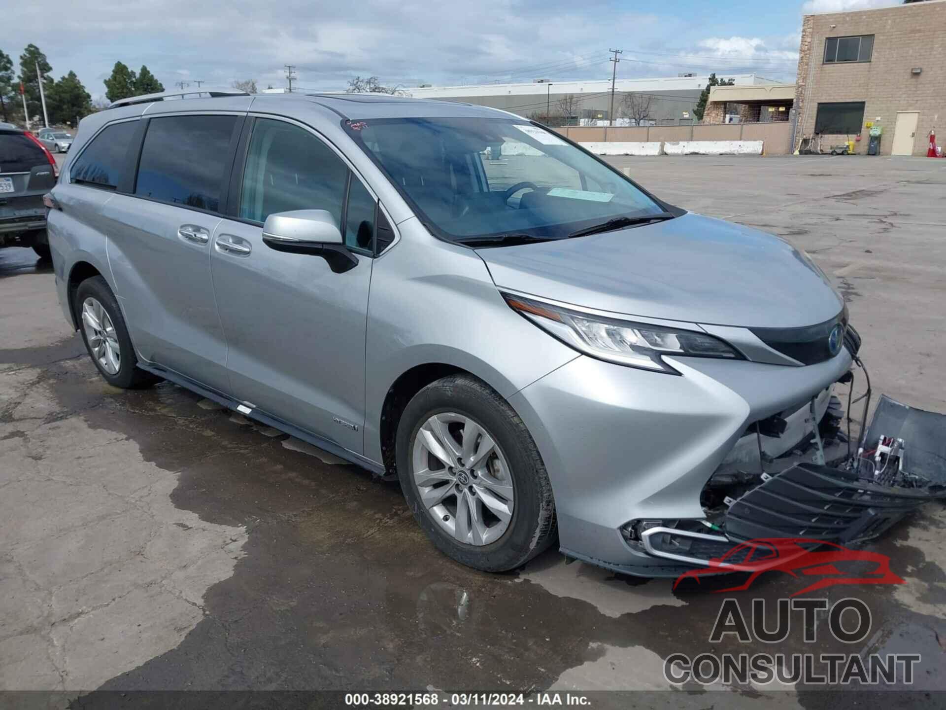 TOYOTA SIENNA 2021 - 5TDZRKEC5MS008058