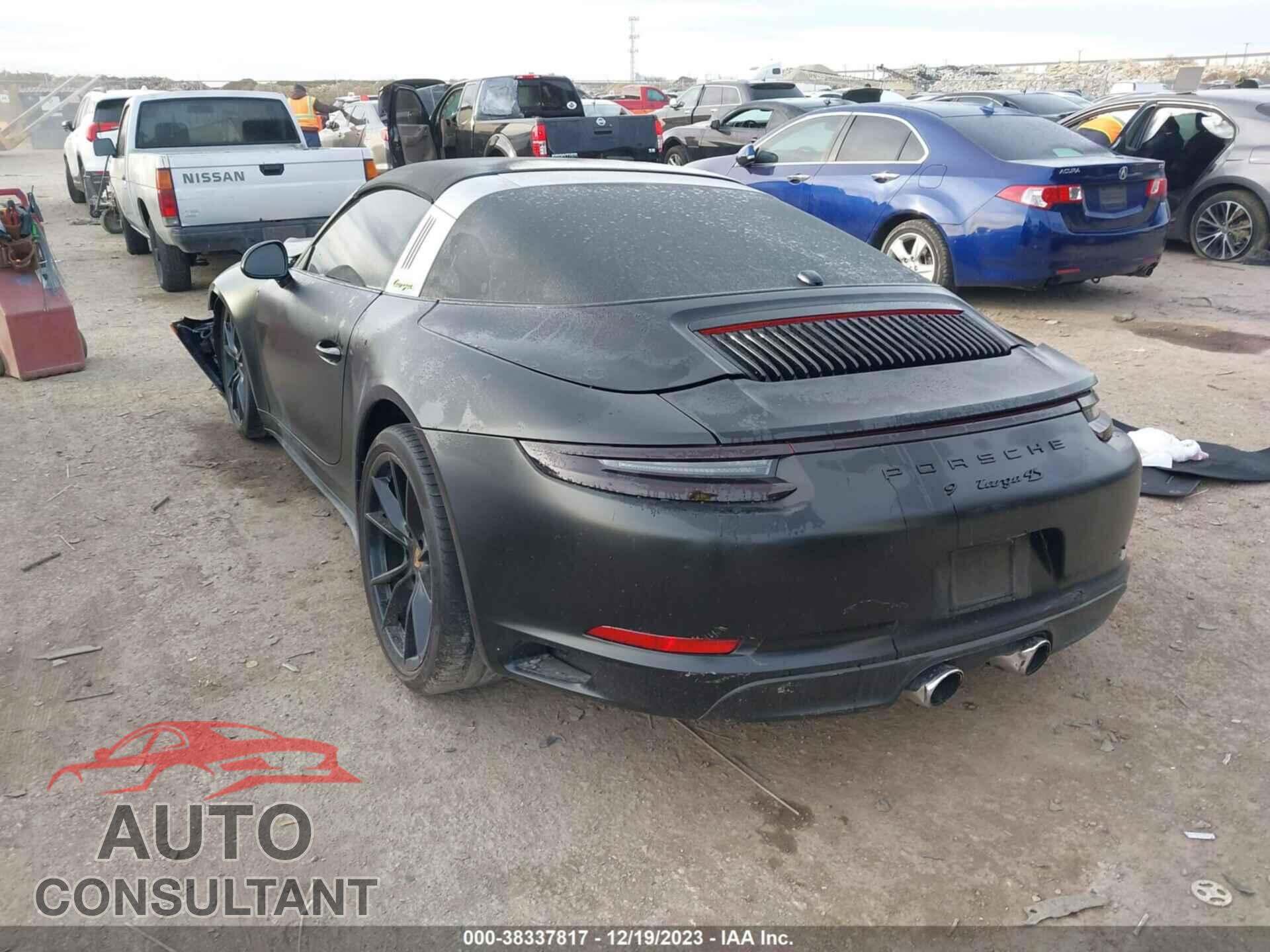 PORSCHE 911 2017 - WP0BB2A95HS136149