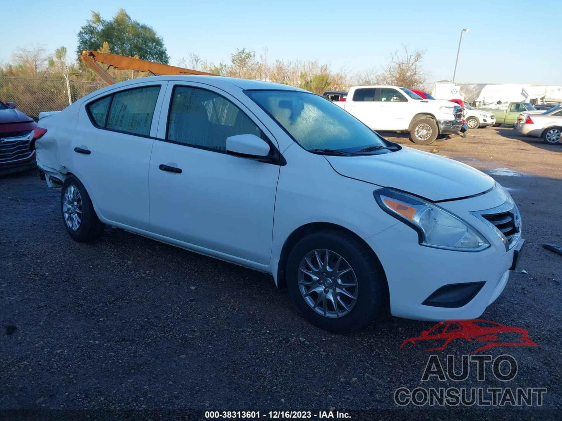 NISSAN VERSA 2017 - 3N1CN7AP9HL842775