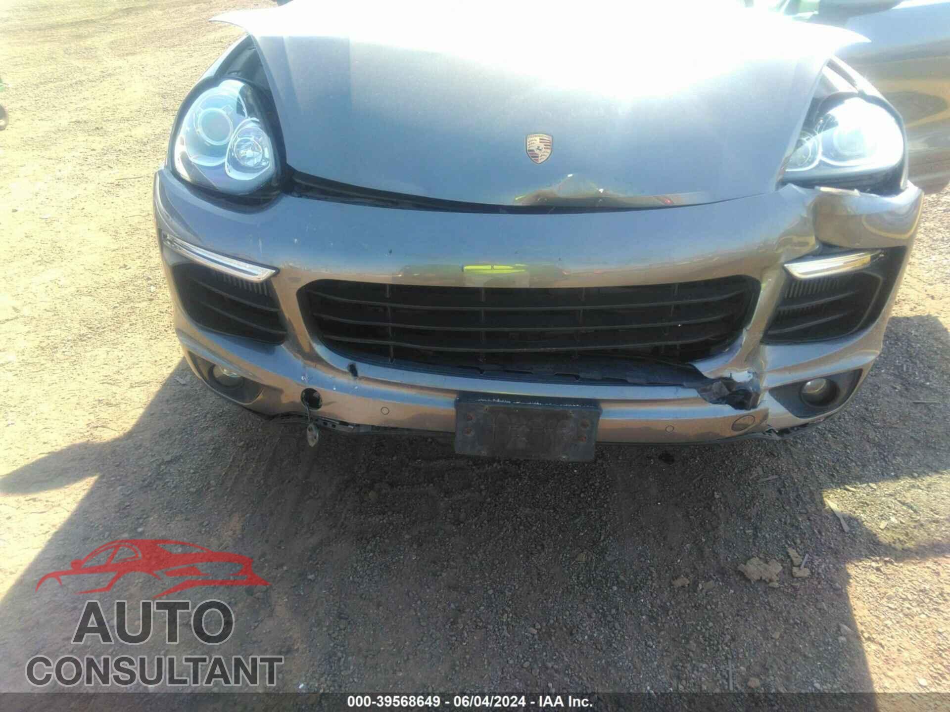 PORSCHE CAYENNE 2017 - WP1AB2A20HLA52411