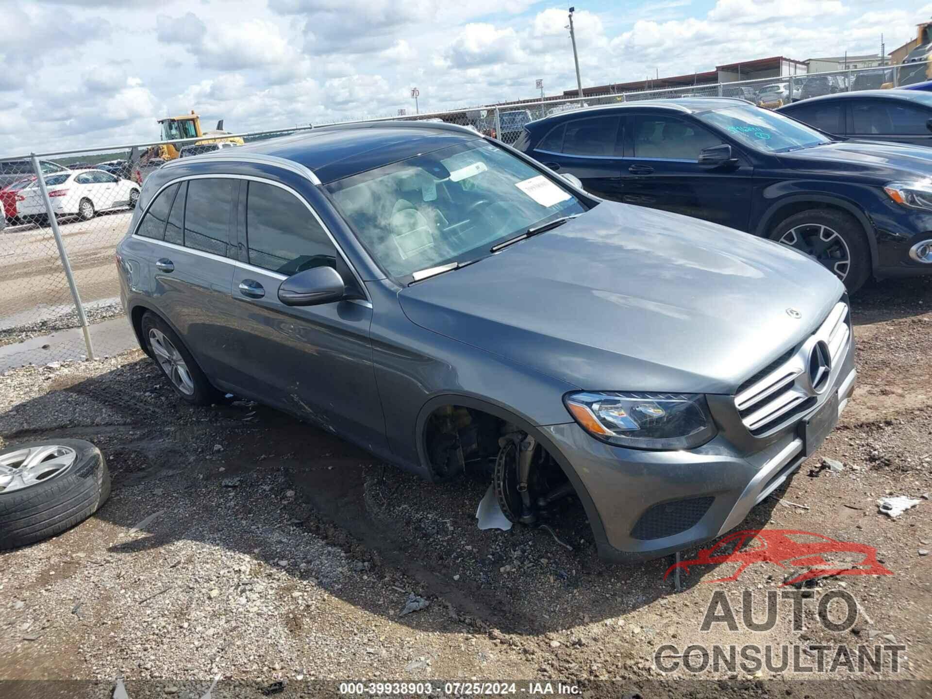 MERCEDES-BENZ GLC 300 2018 - WDC0G4JB1JV070737