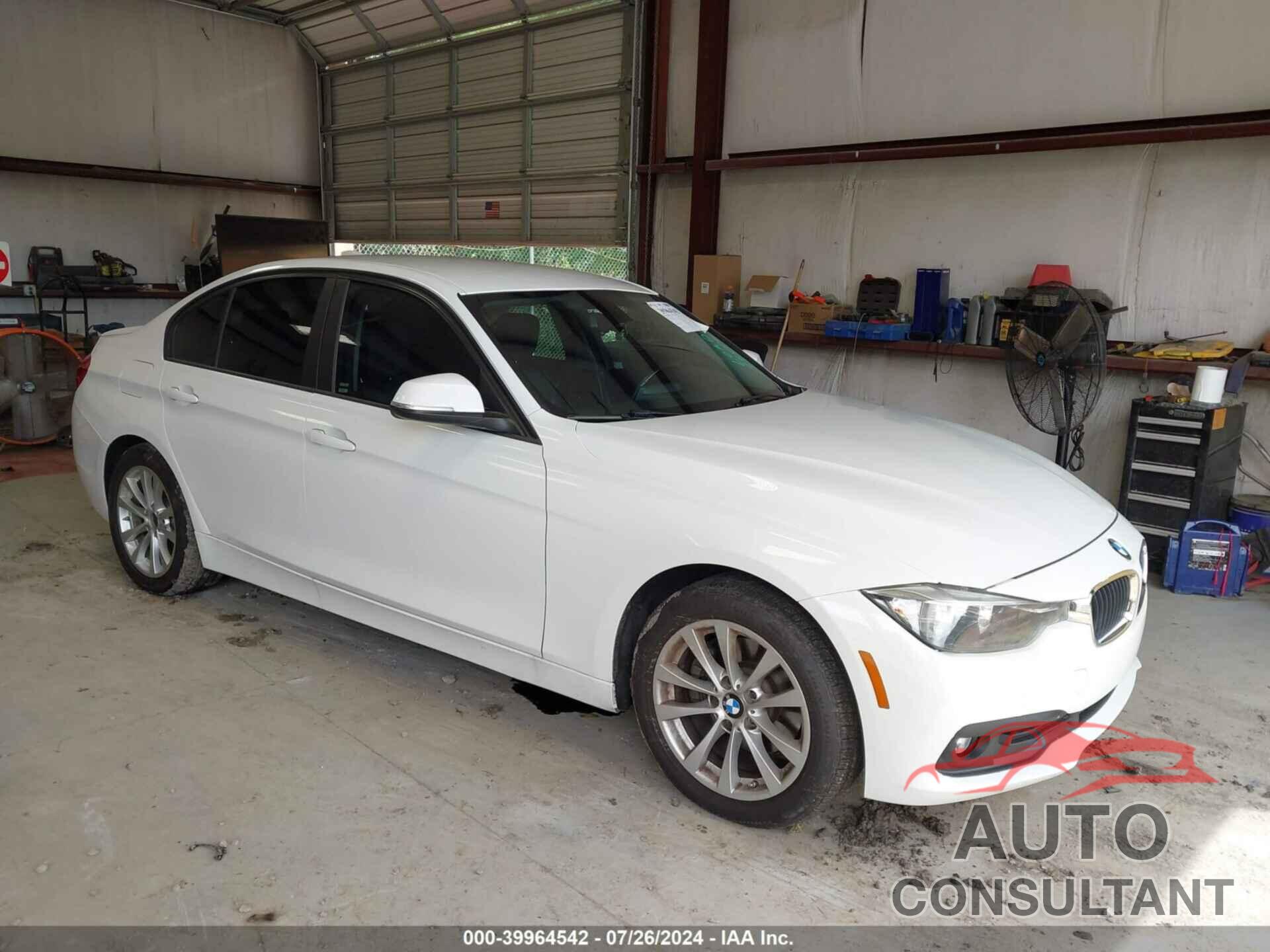 BMW 320I 2016 - WBA8E1G51GNT38013