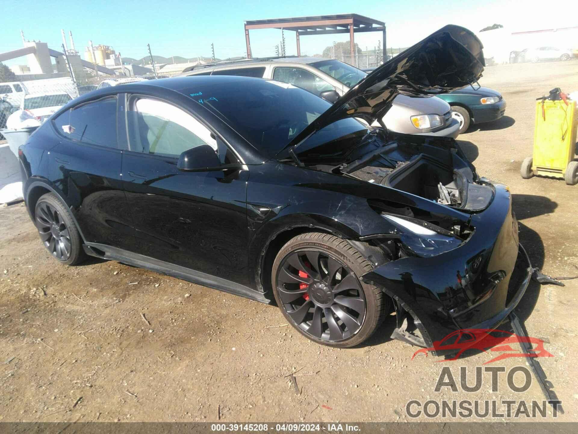 TESLA MODEL Y 2023 - 7SAYGDEF9PF826850