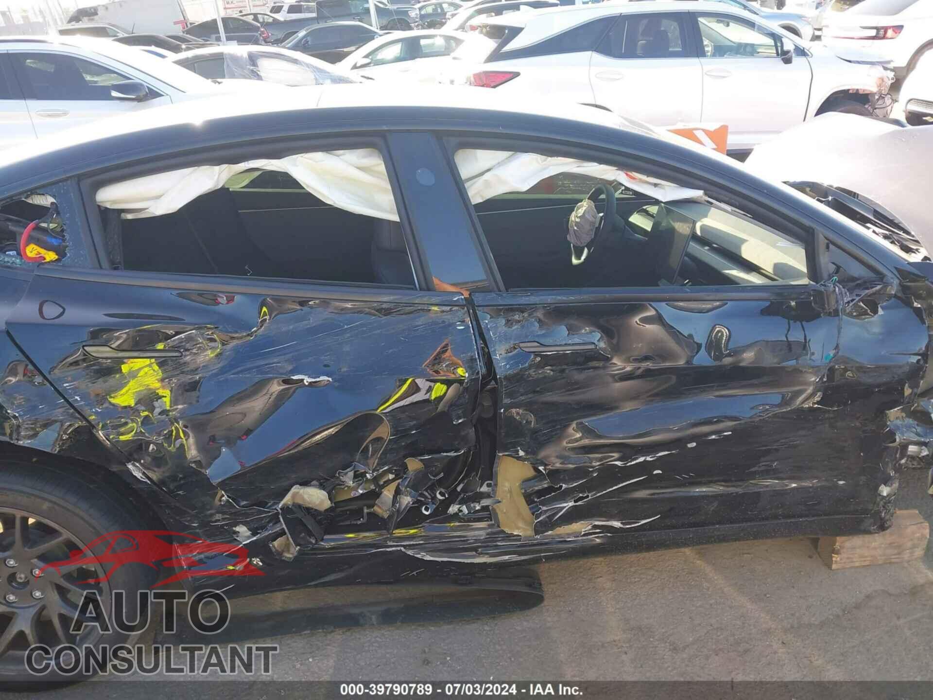 TESLA MODEL 3 2024 - 5YJ3E1EA5RF756475