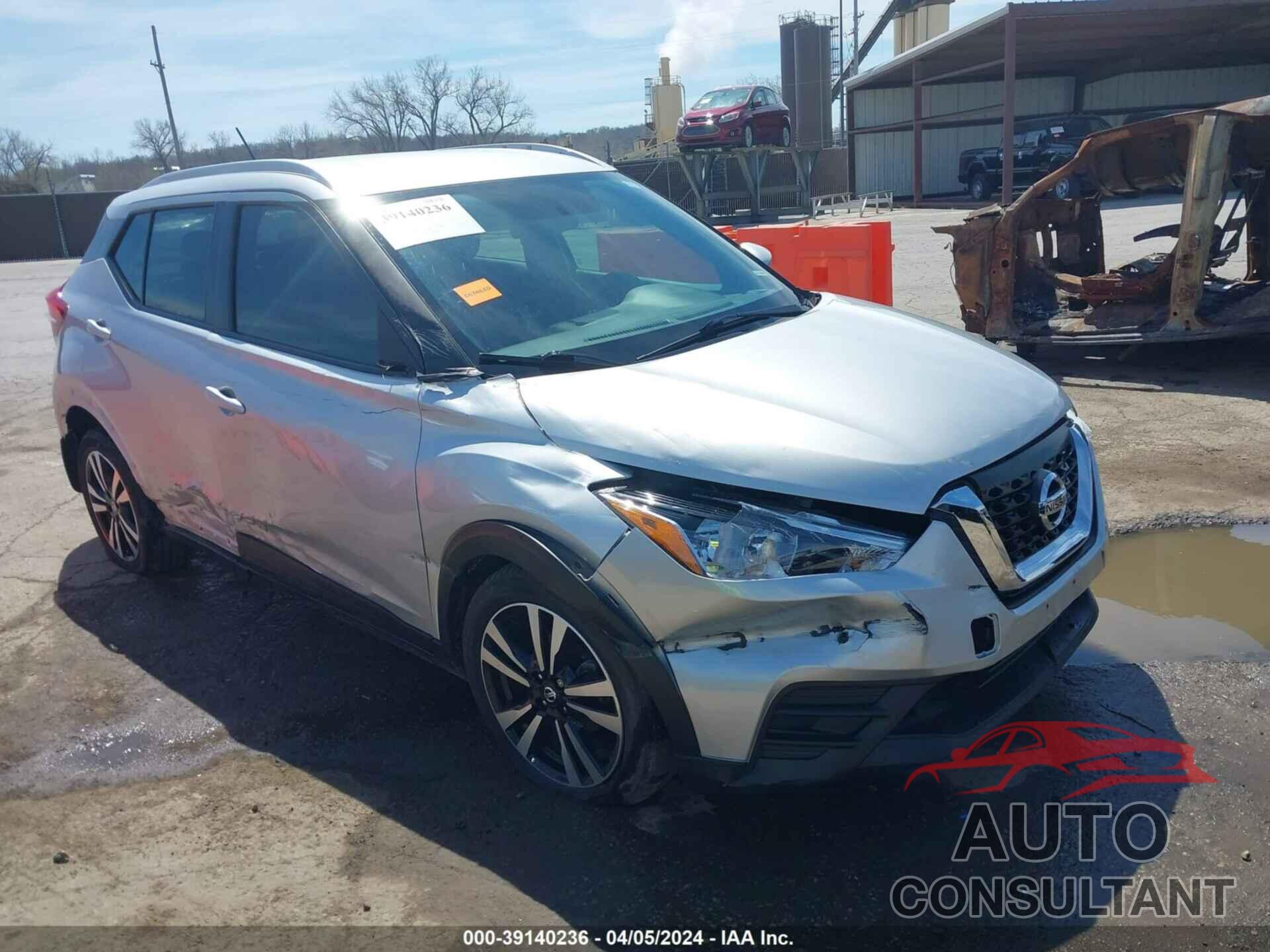 NISSAN KICKS 2018 - 3N1CP5CU0JL514751