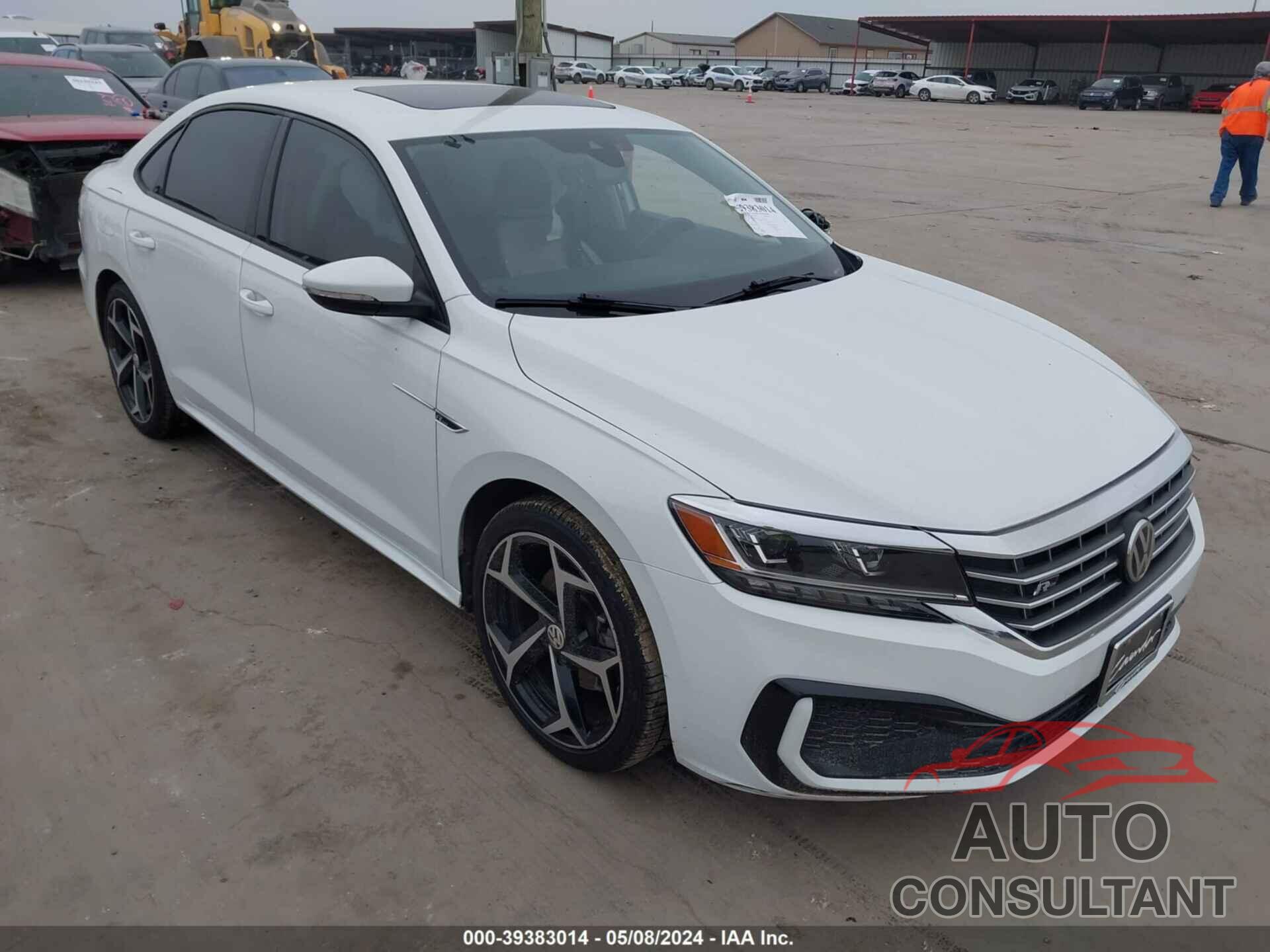 VOLKSWAGEN PASSAT 2020 - 1VWMA7A37LC018155