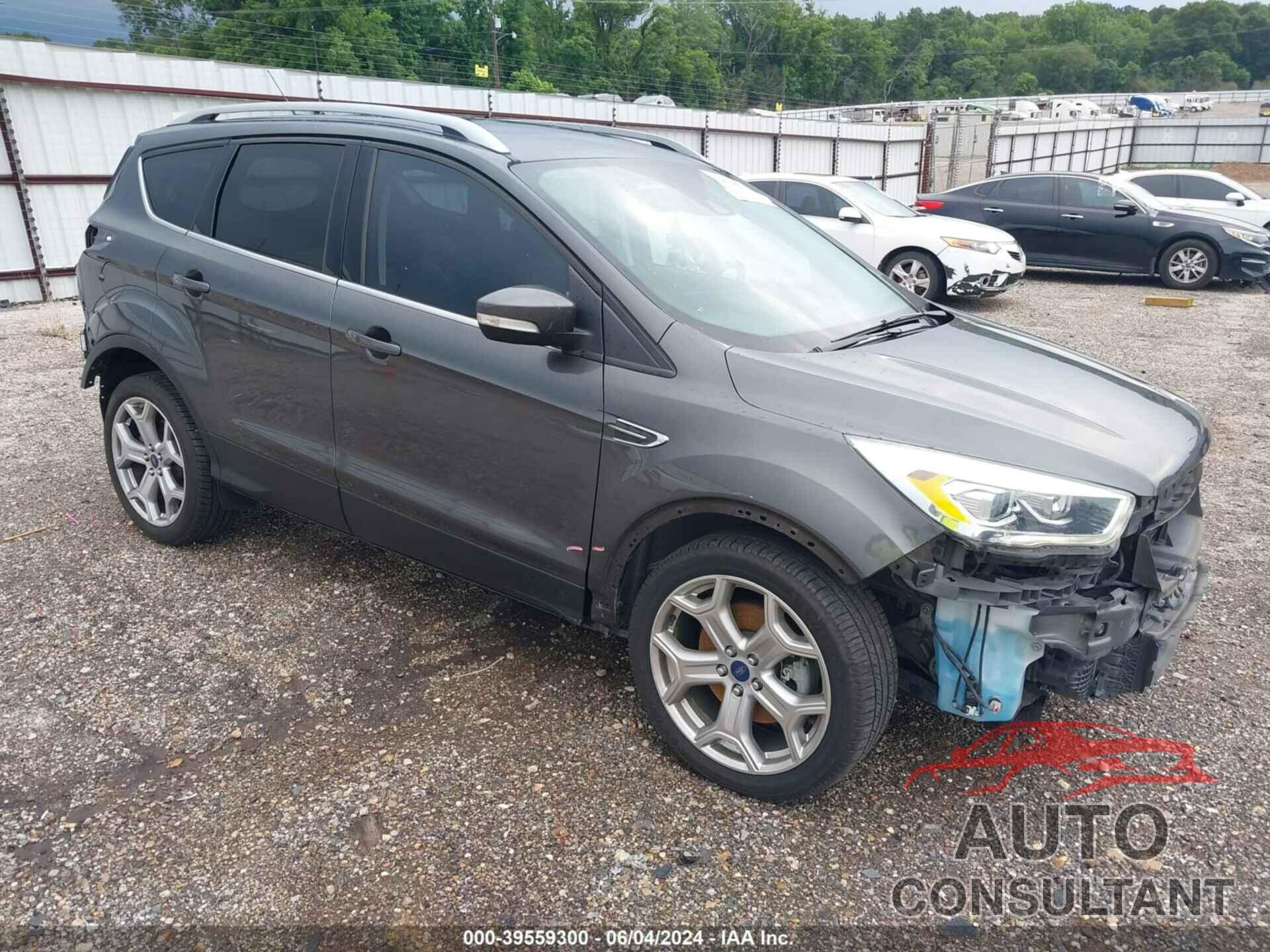 FORD ESCAPE 2017 - 1FMCU0J92HUB79415