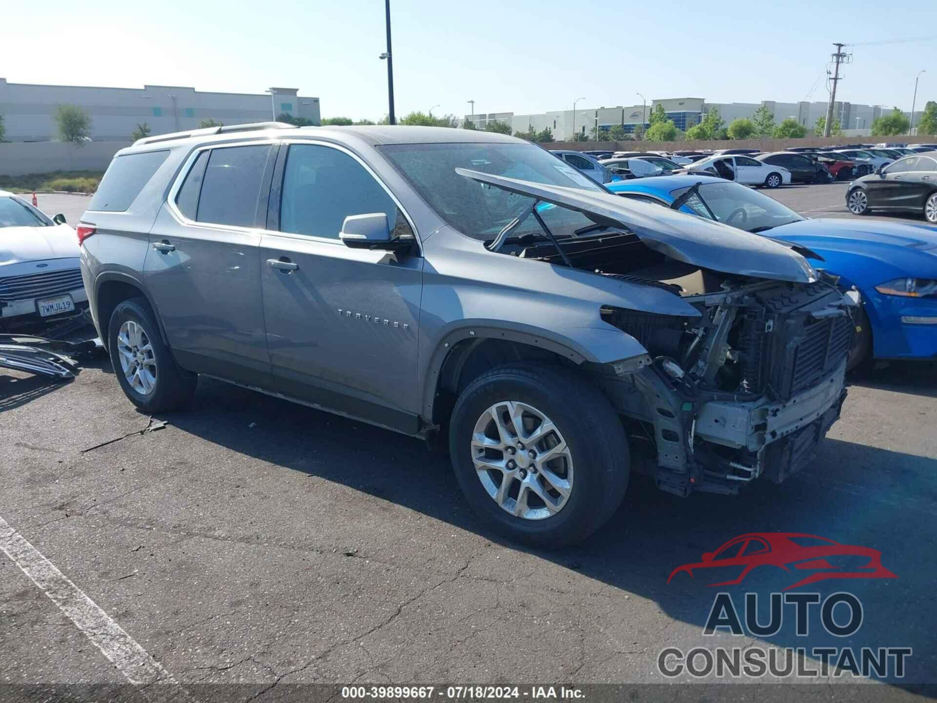 CHEVROLET TRAVERSE 2018 - 1GNERGKW8JJ236887