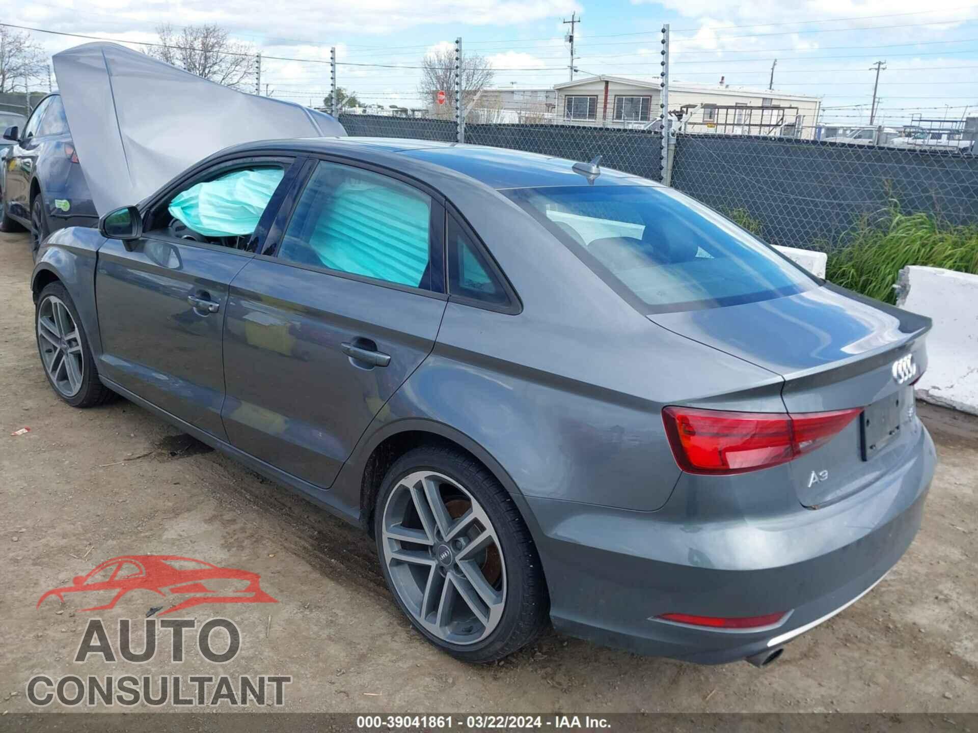 AUDI A3 2017 - WAUB8GFF7H1069678