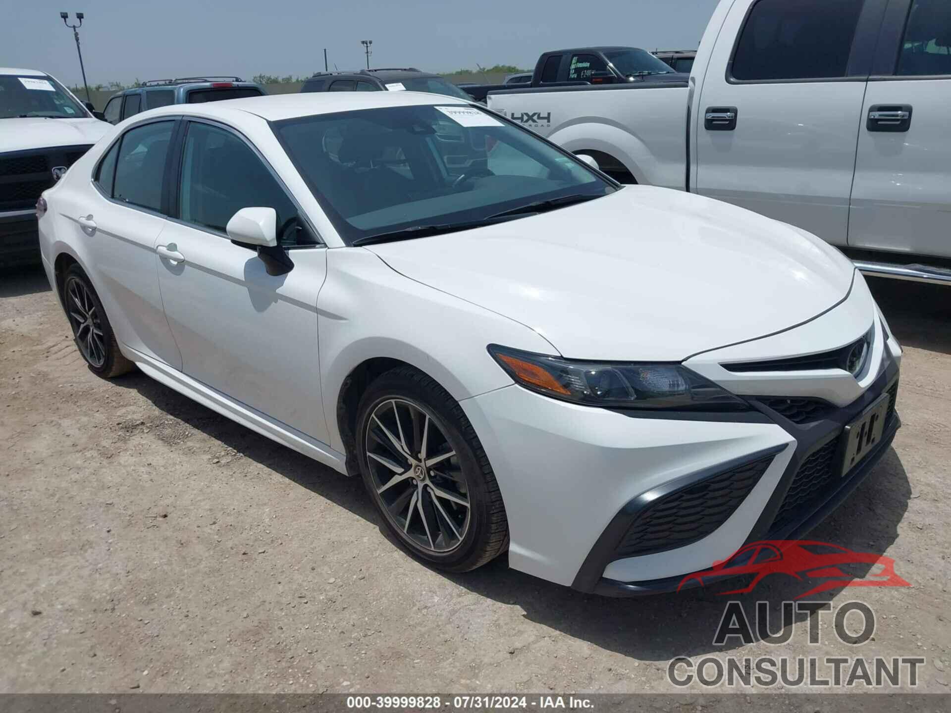 TOYOTA CAMRY 2021 - 4T1G11AK1MU593220