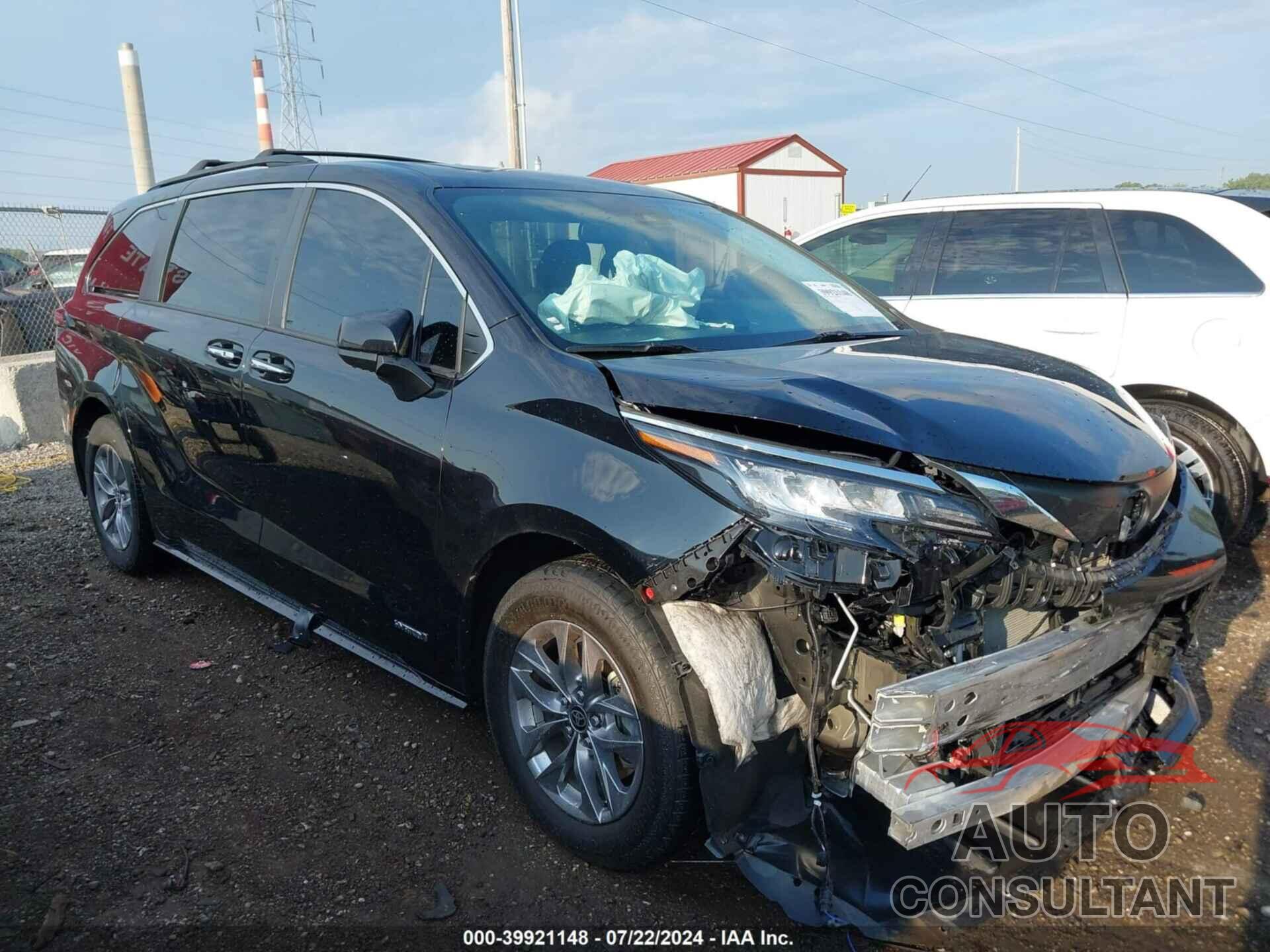 TOYOTA SIENNA 2021 - 5TDYRKEC0MS046342