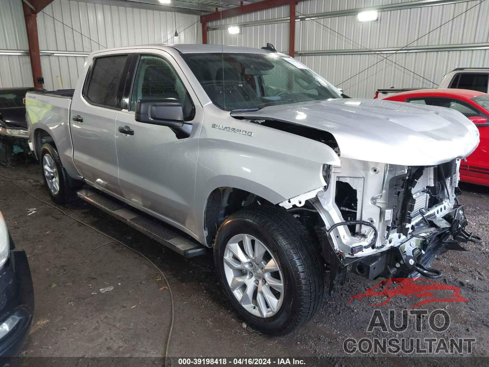 CHEVROLET SILVERADO 1500 2022 - 1GCPDBEK7NZ558133