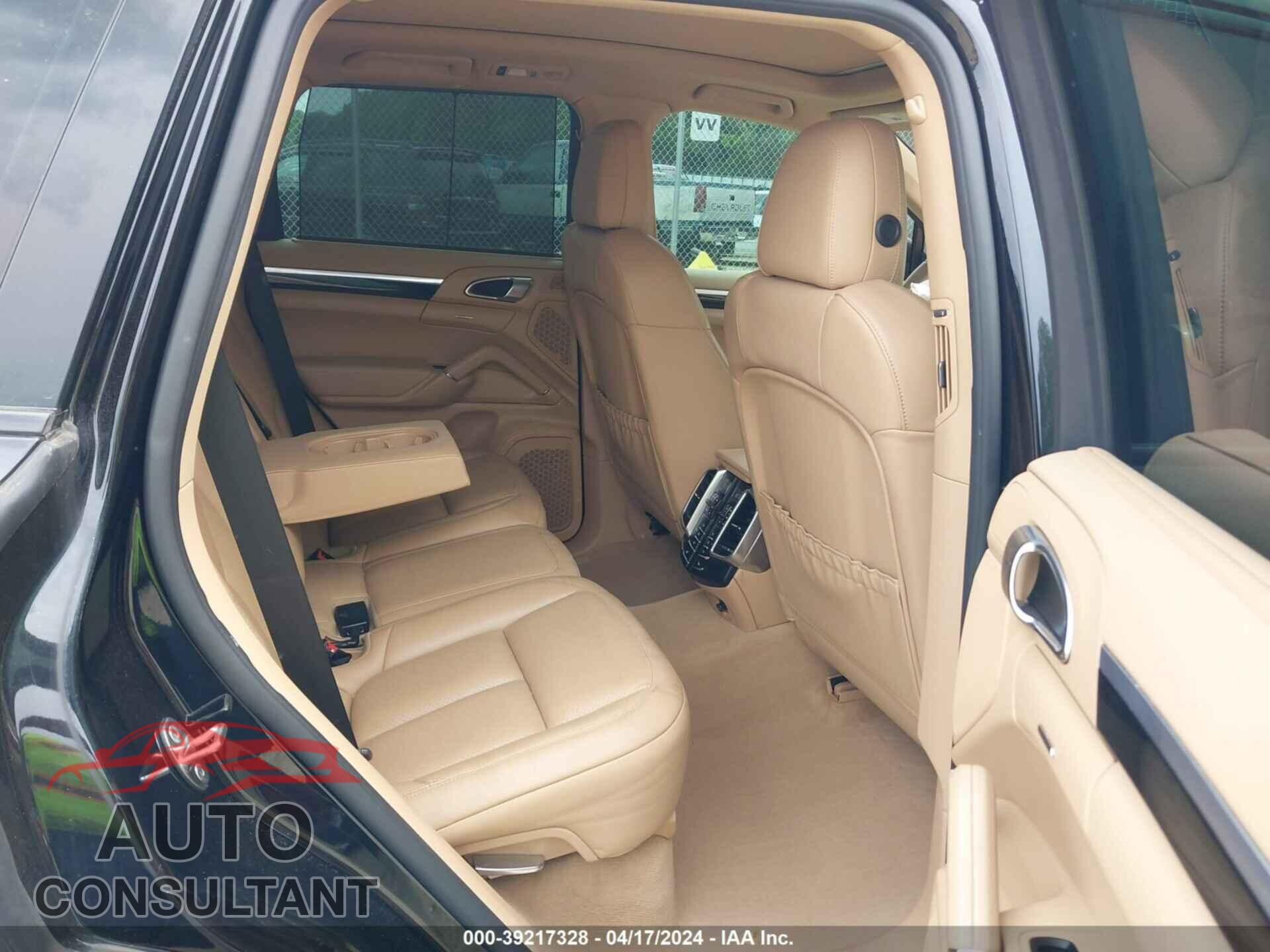 PORSCHE CAYENNE 2016 - WP1AB2A20GLA93524