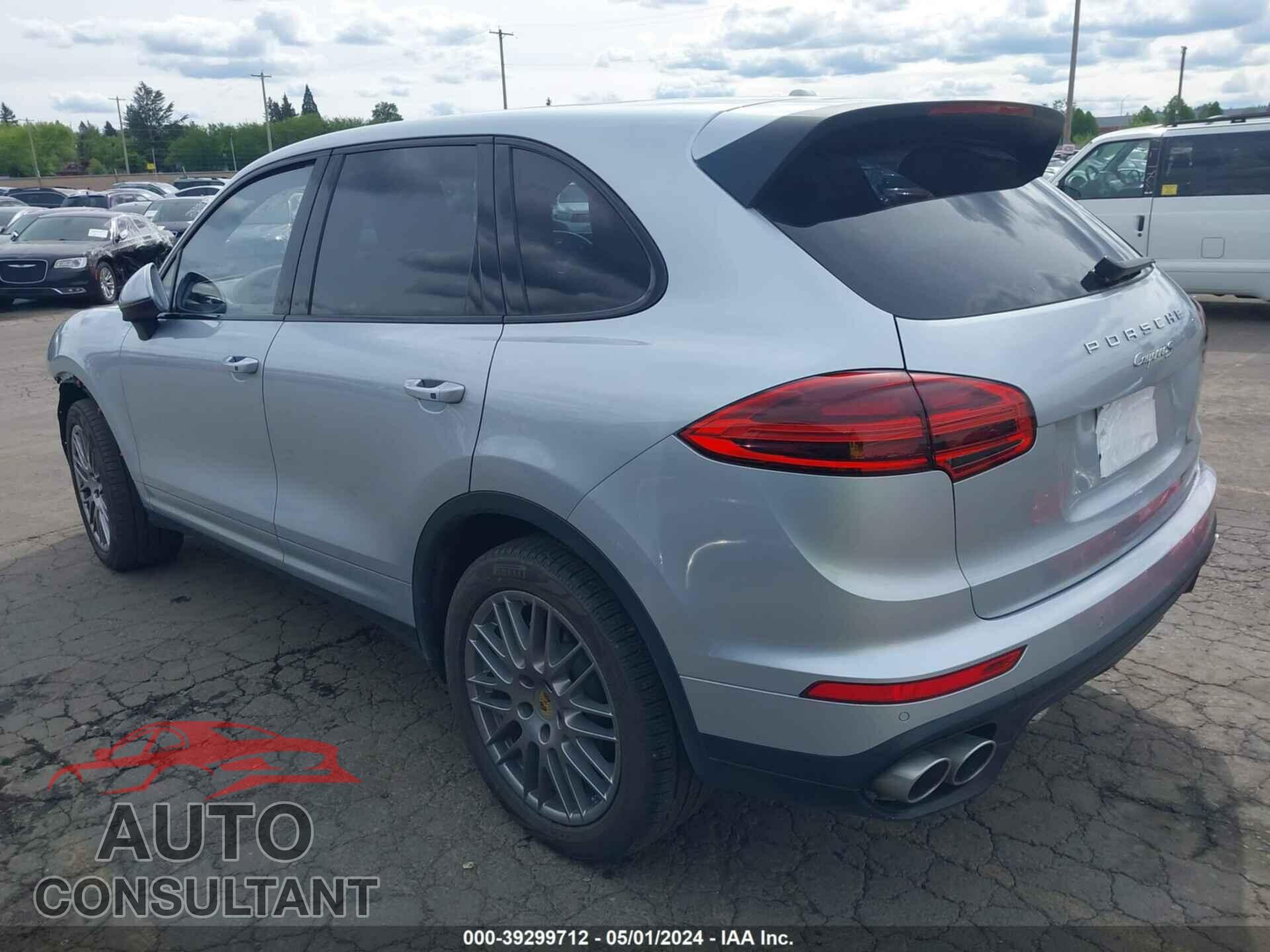 PORSCHE CAYENNE 2018 - WP1AB2A21JLA61270