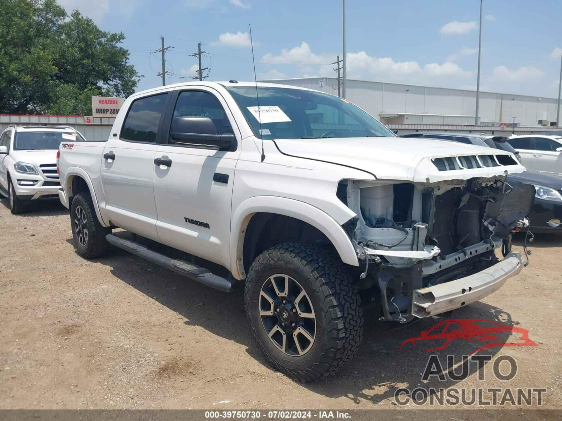 TOYOTA TUNDRA 2019 - 5TFDY5F17KX832095