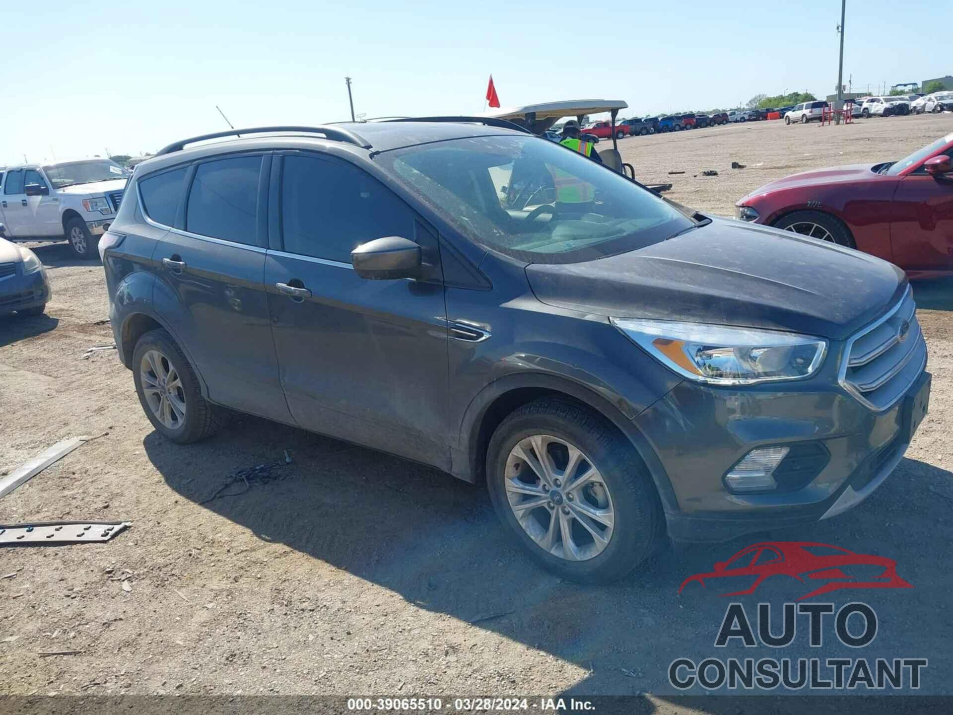 FORD ESCAPE 2018 - 1FMCU0GD7JUC49282