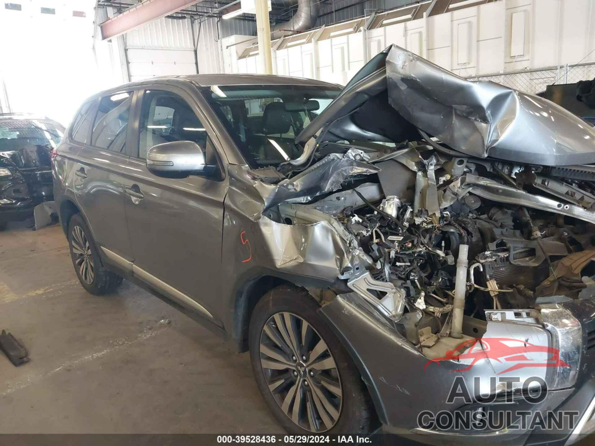 MITSUBISHI OUTLANDER 2019 - JA4AZ3A33KZ044491