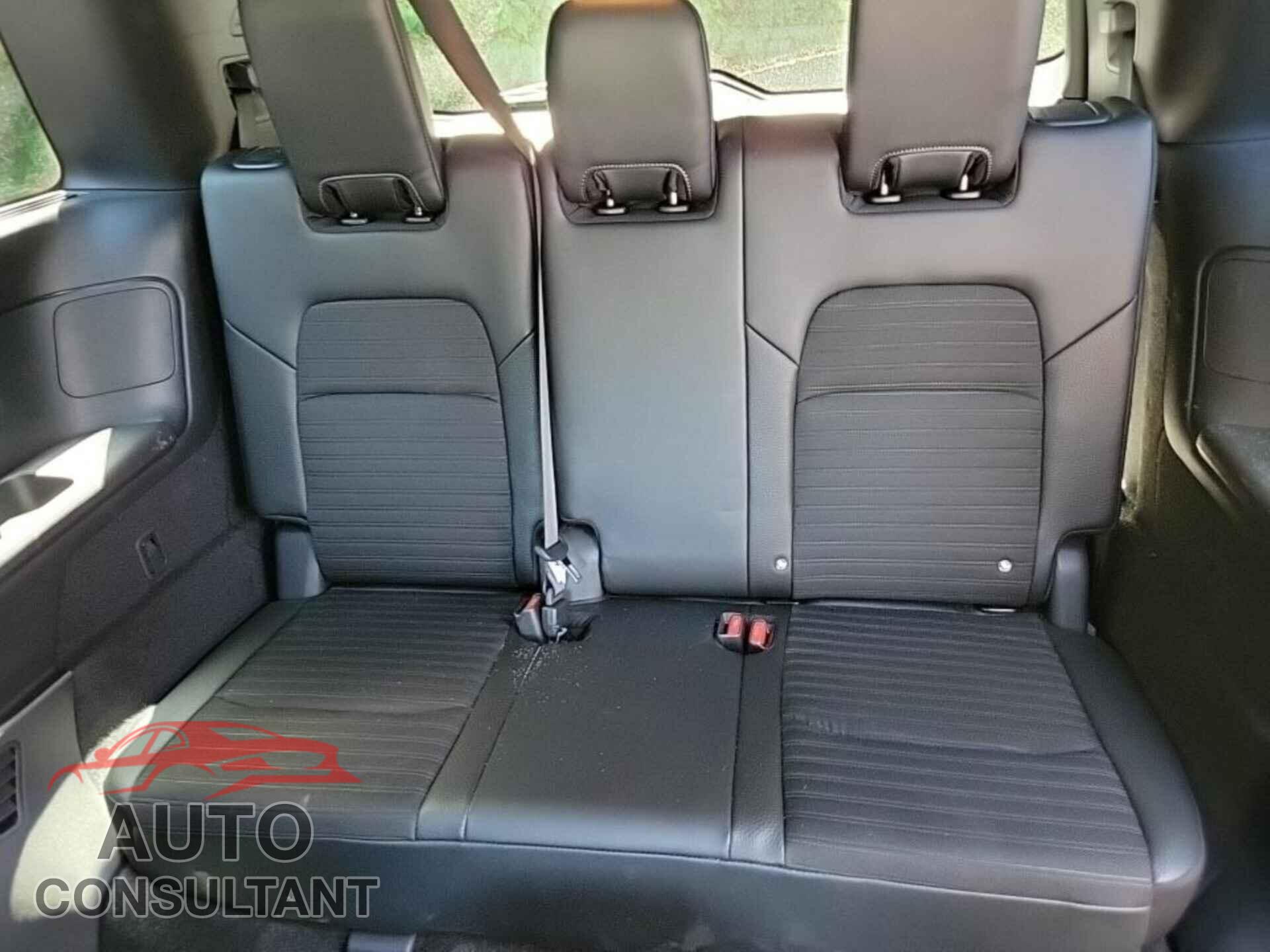 NISSAN PATHFINDER 2023 - 5N1DR3BD5PC236429