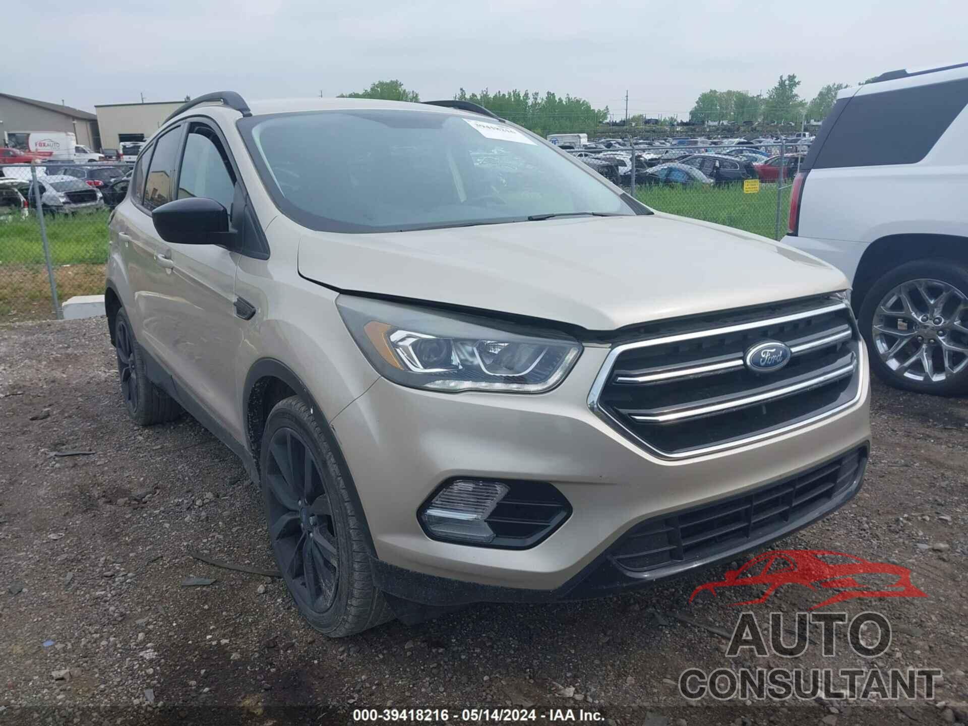 FORD ESCAPE 2017 - 1FMCU0GD3HUD83961