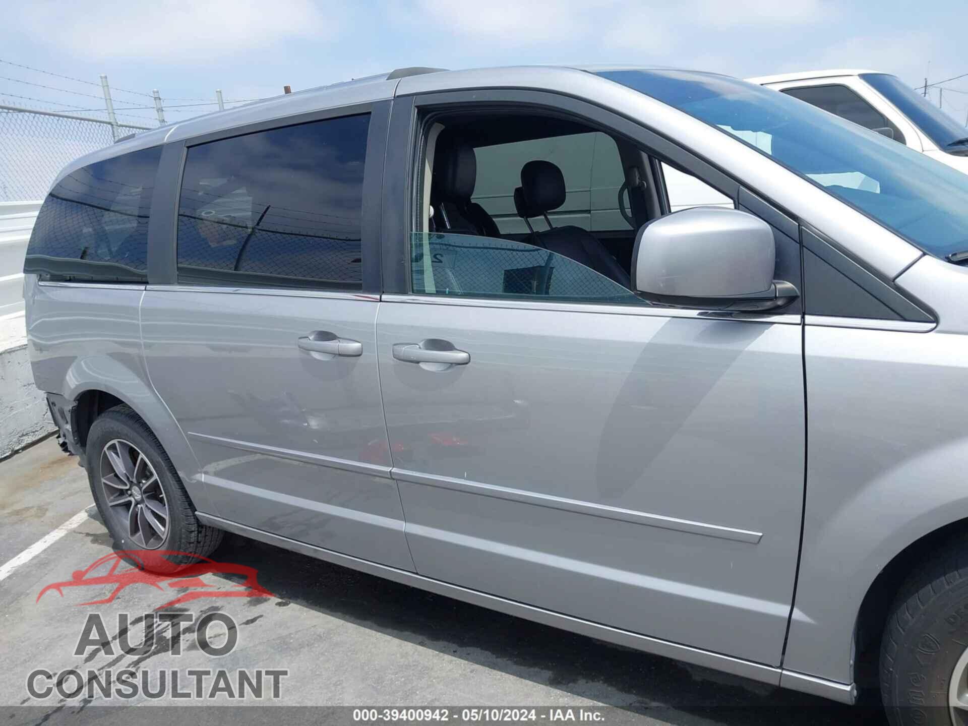 DODGE GRAND CARAVAN 2017 - 2C4RDGCG7HR724363