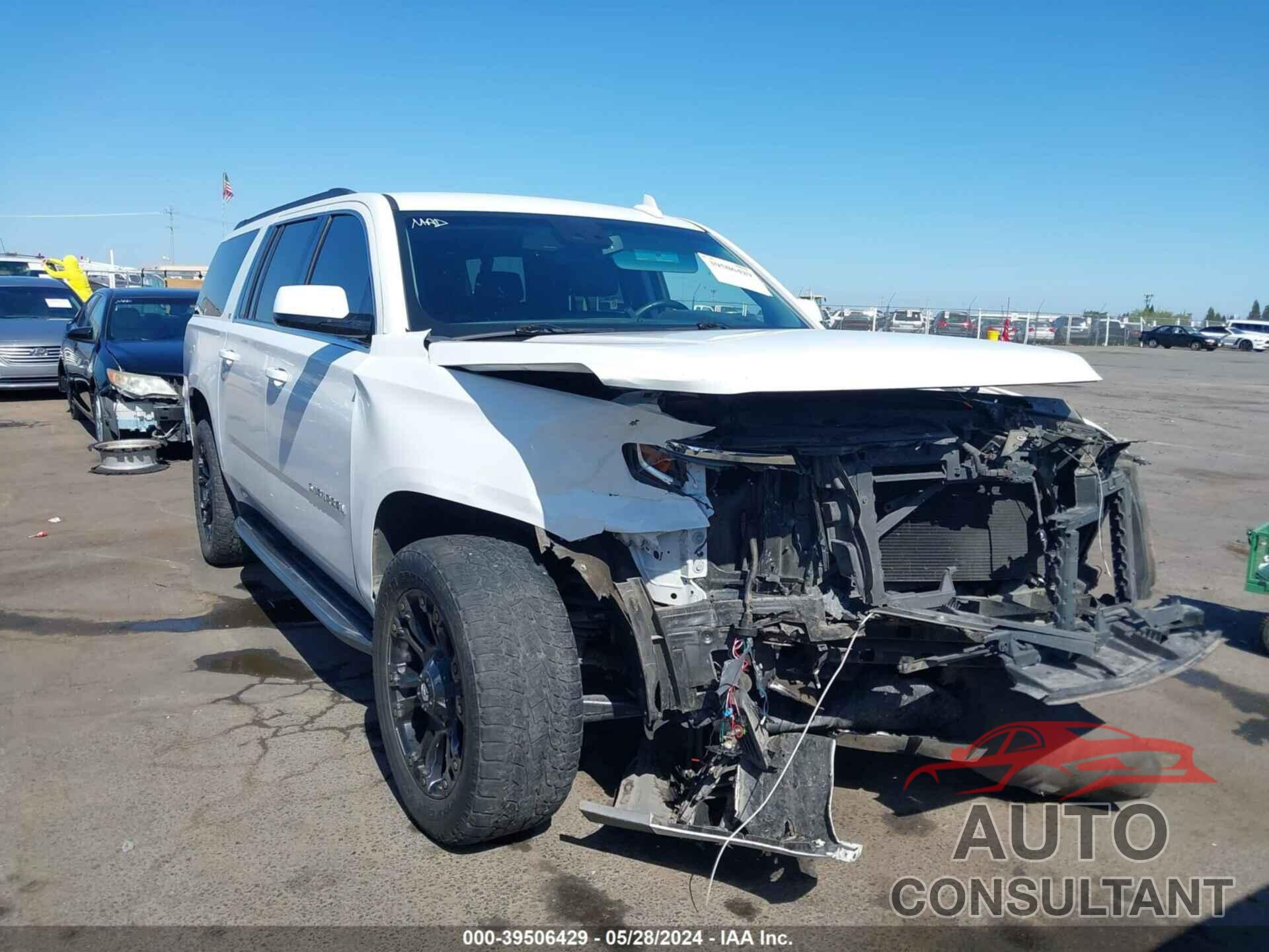 CHEVROLET SUBURBAN 2019 - 1GNSKHKC5KR146943