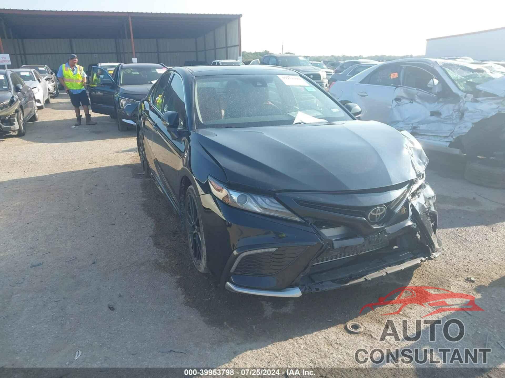 TOYOTA CAMRY 2022 - 4T1K61AK7NU020111