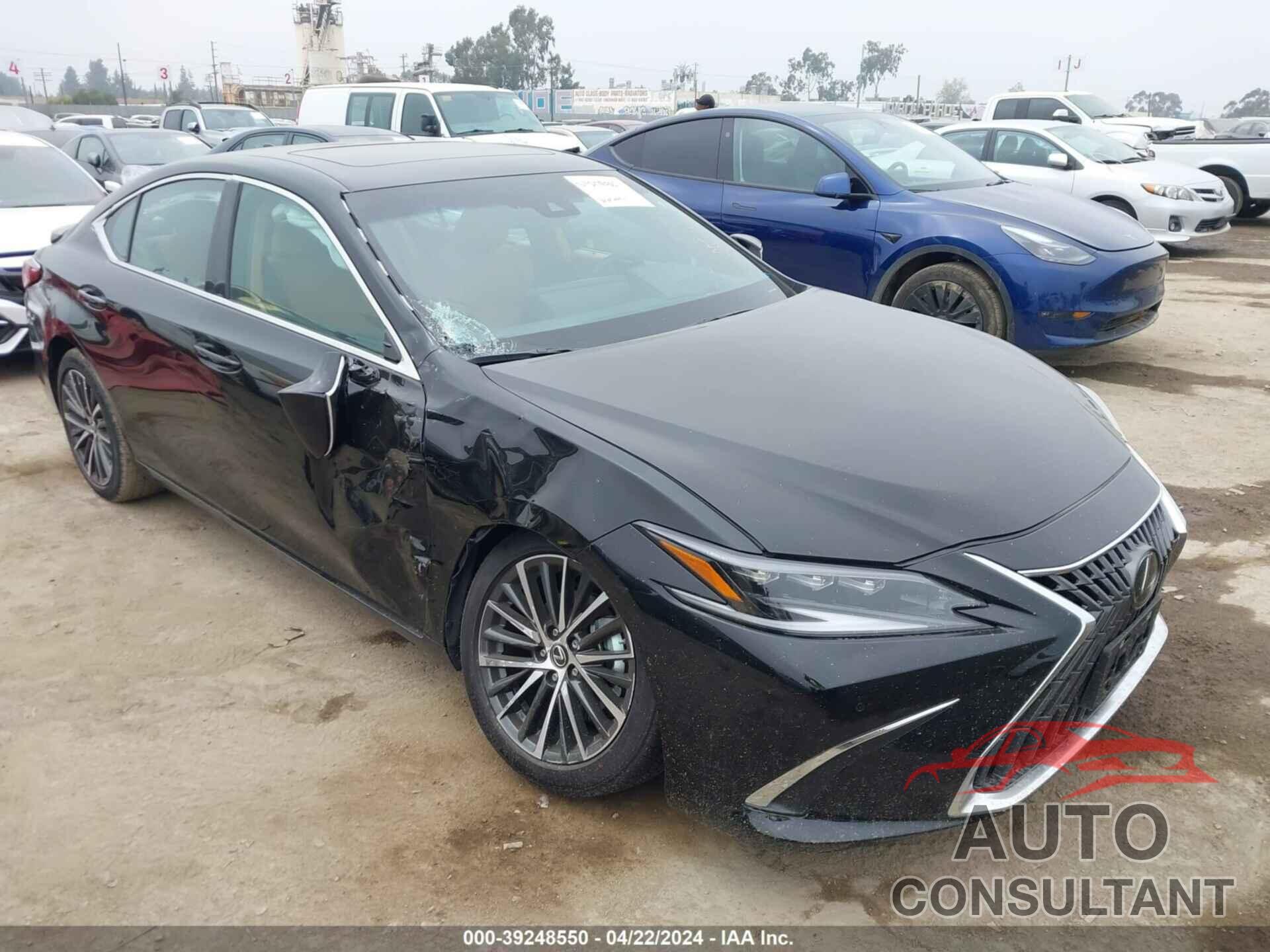 LEXUS ES 300H 2024 - 58ADA1C18RU044198