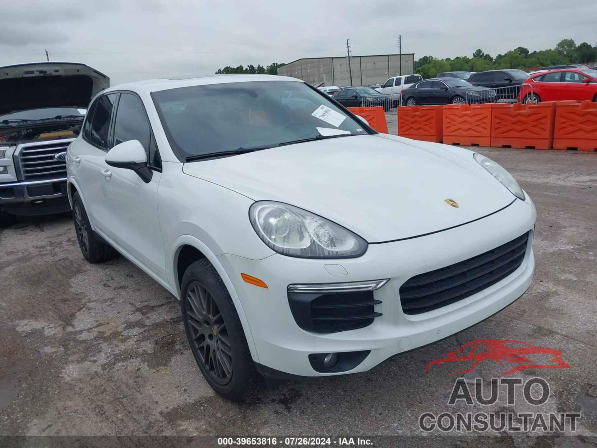 PORSCHE CAYENNE 2017 - WP1AA2A23HKA86979