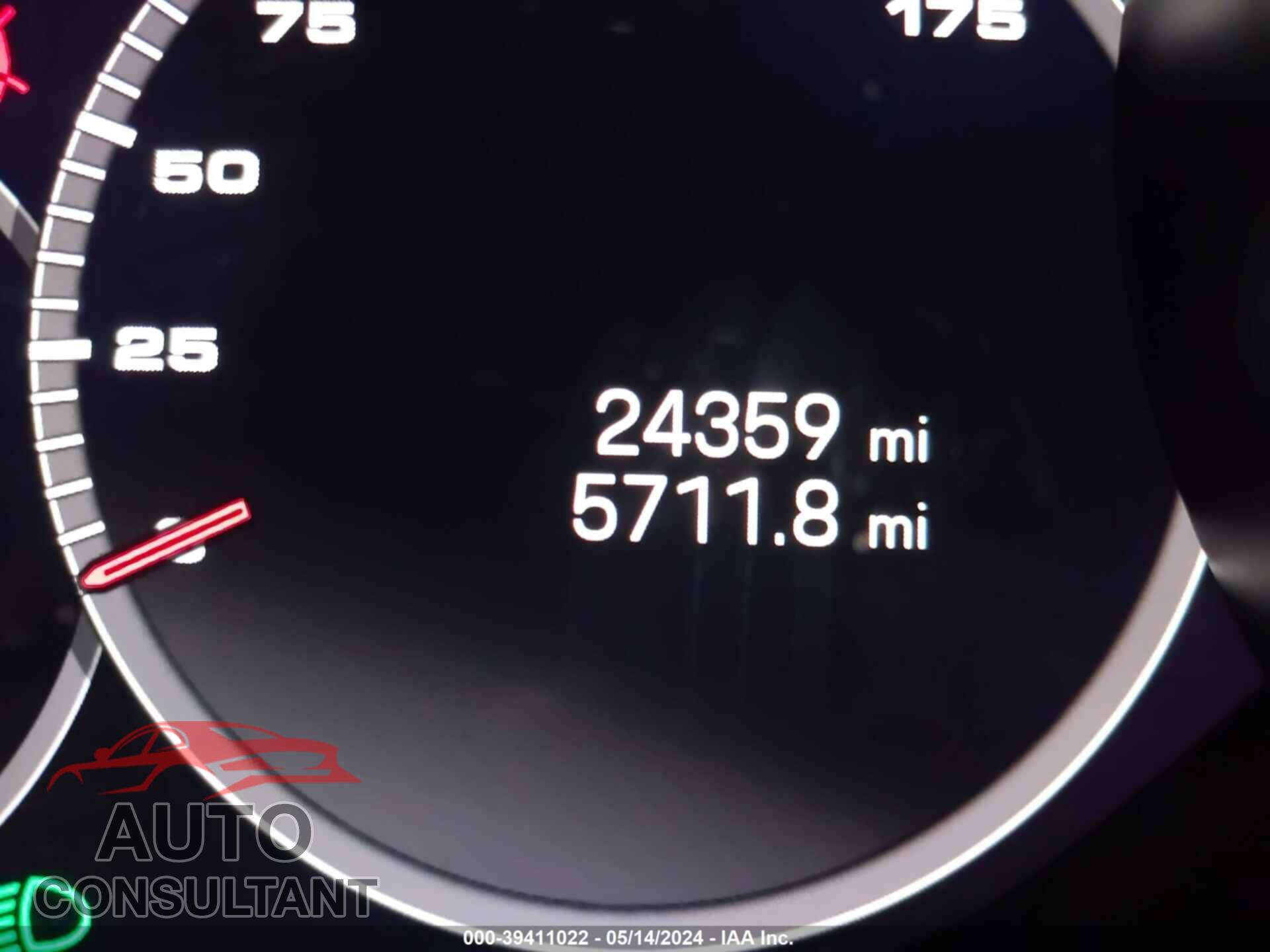 PORSCHE CAYENNE 2023 - WP1AA2AY7PDA08566