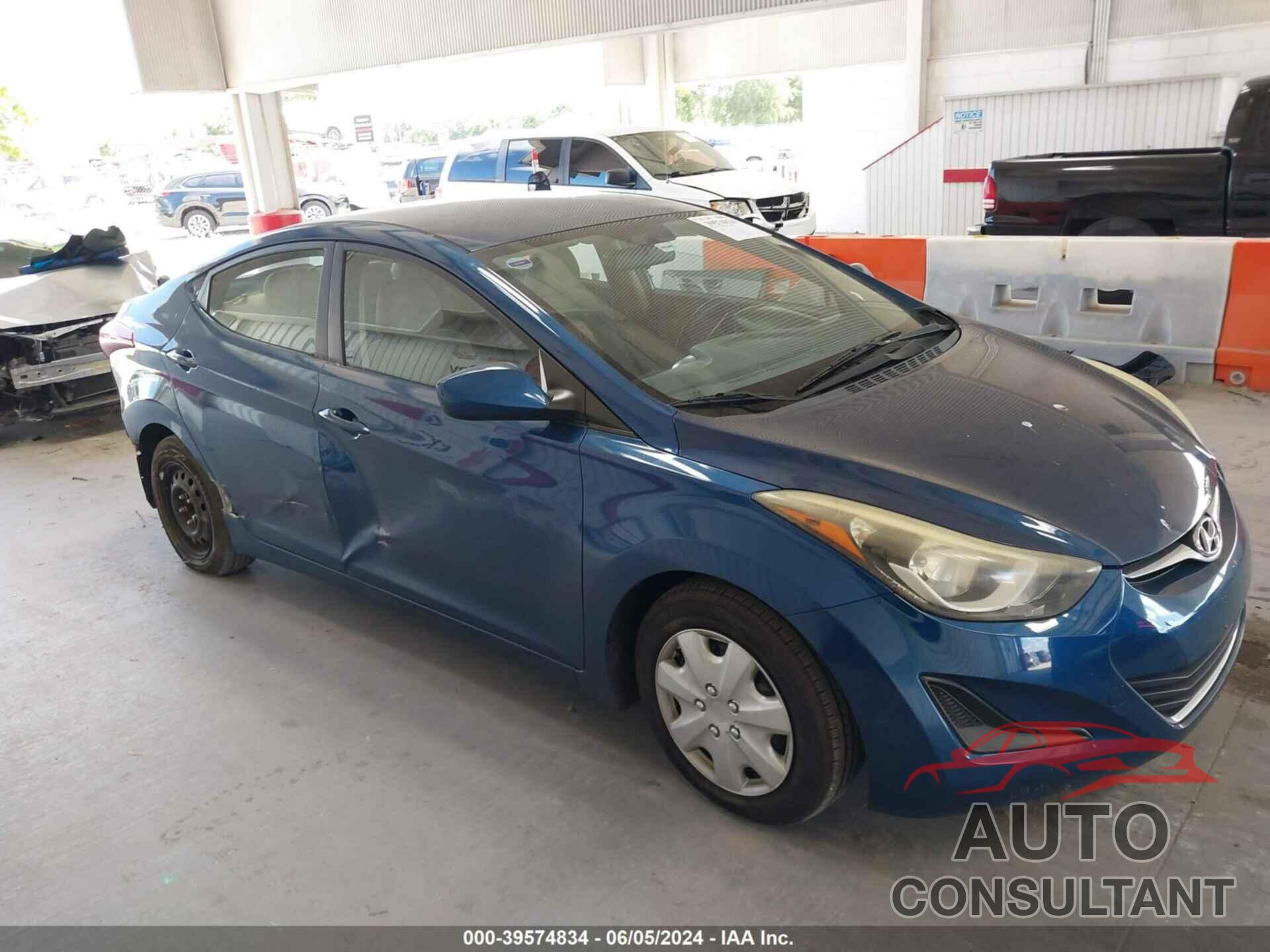 HYUNDAI ELANTRA 2016 - KMHDH4AE4GU638004