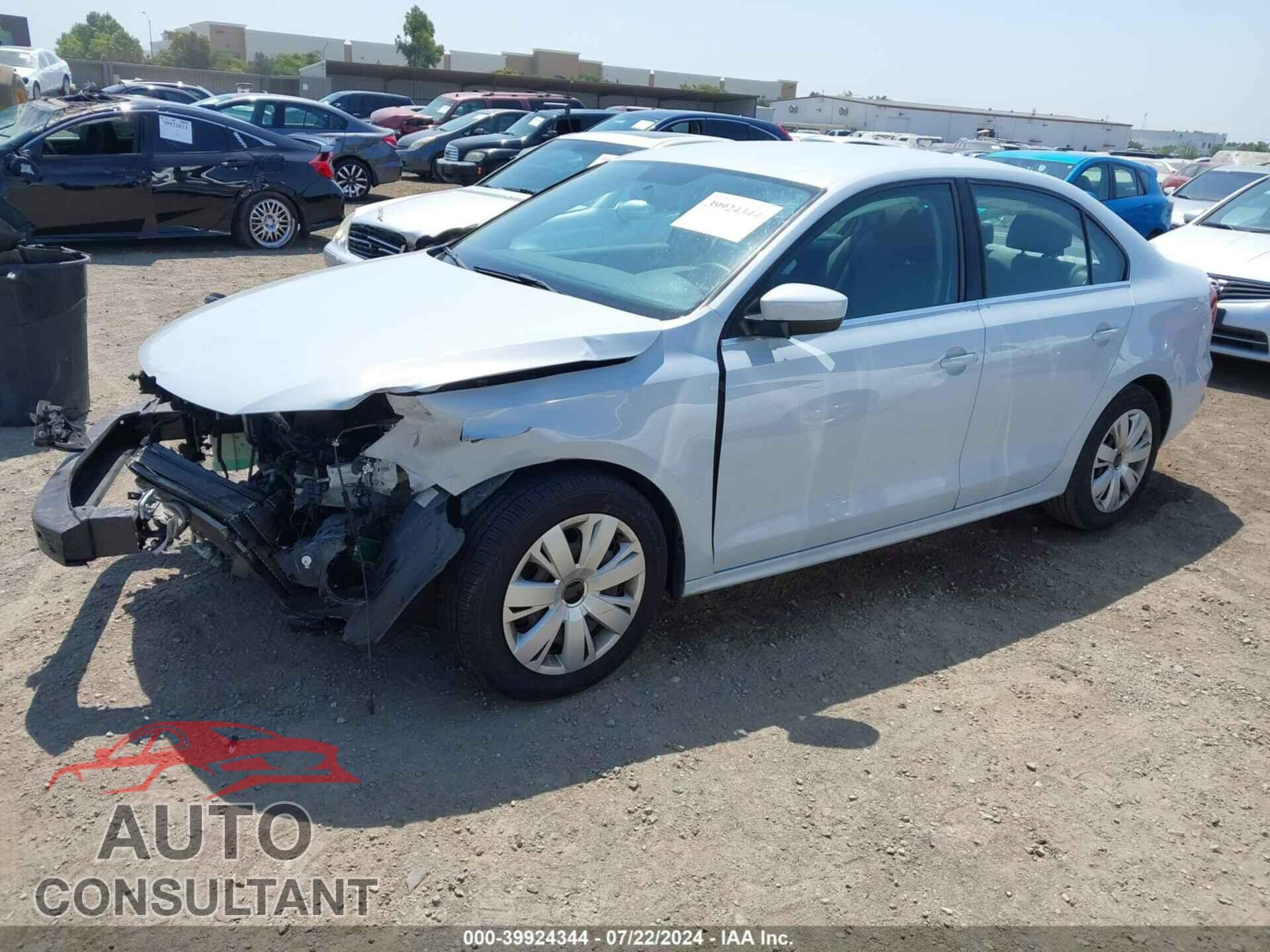 VOLKSWAGEN JETTA 2017 - 3VW2B7AJ7HM274031