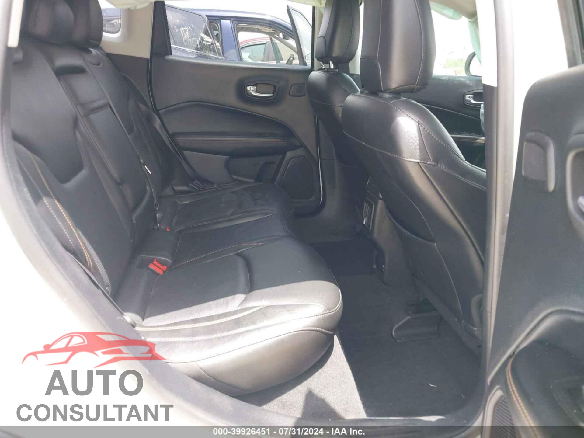 JEEP COMPASS 2018 - 3C4NJDCB2JT137999