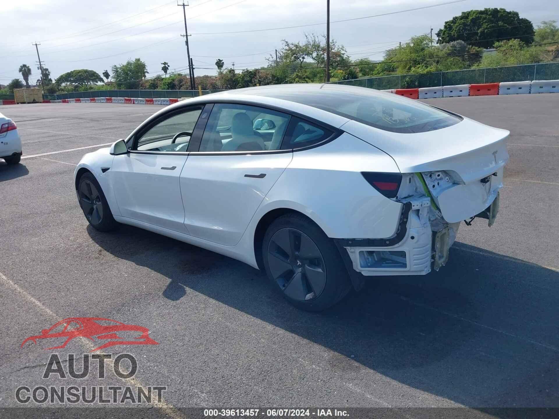 TESLA MODEL 3 2021 - 5YJ3E1EA4MF851828