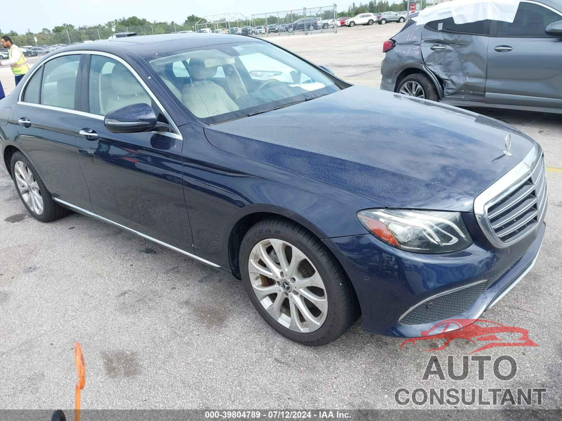 MERCEDES-BENZ E 300 2018 - WDDZF4JB8JA313425