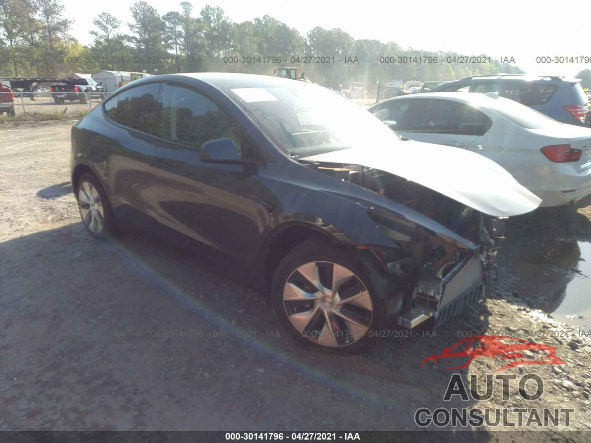TESLA MODEL Y 2021 - 5YJYGAEE1MF145211