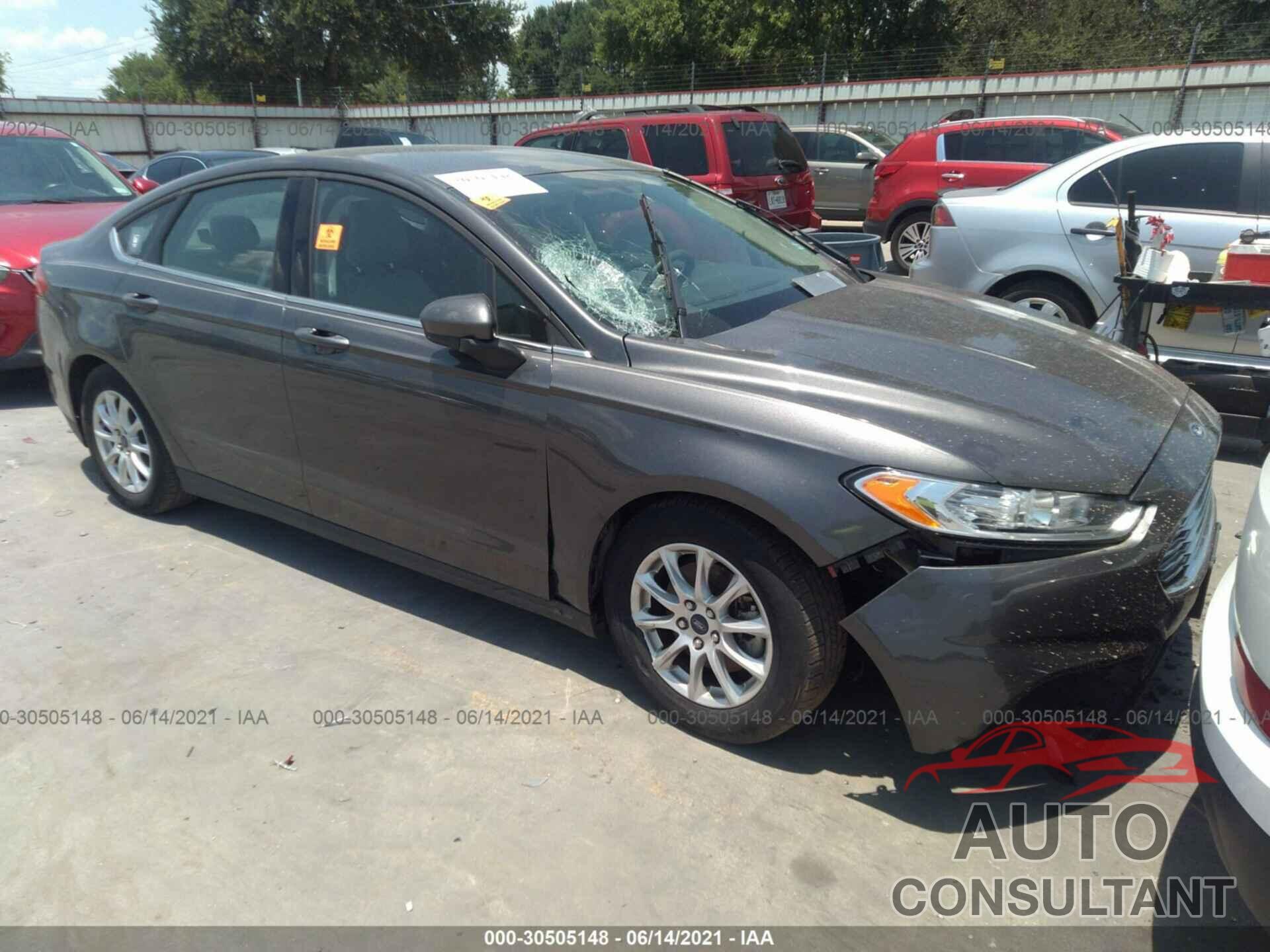 FORD FUSION 2016 - 3FA6P0G71GR114050