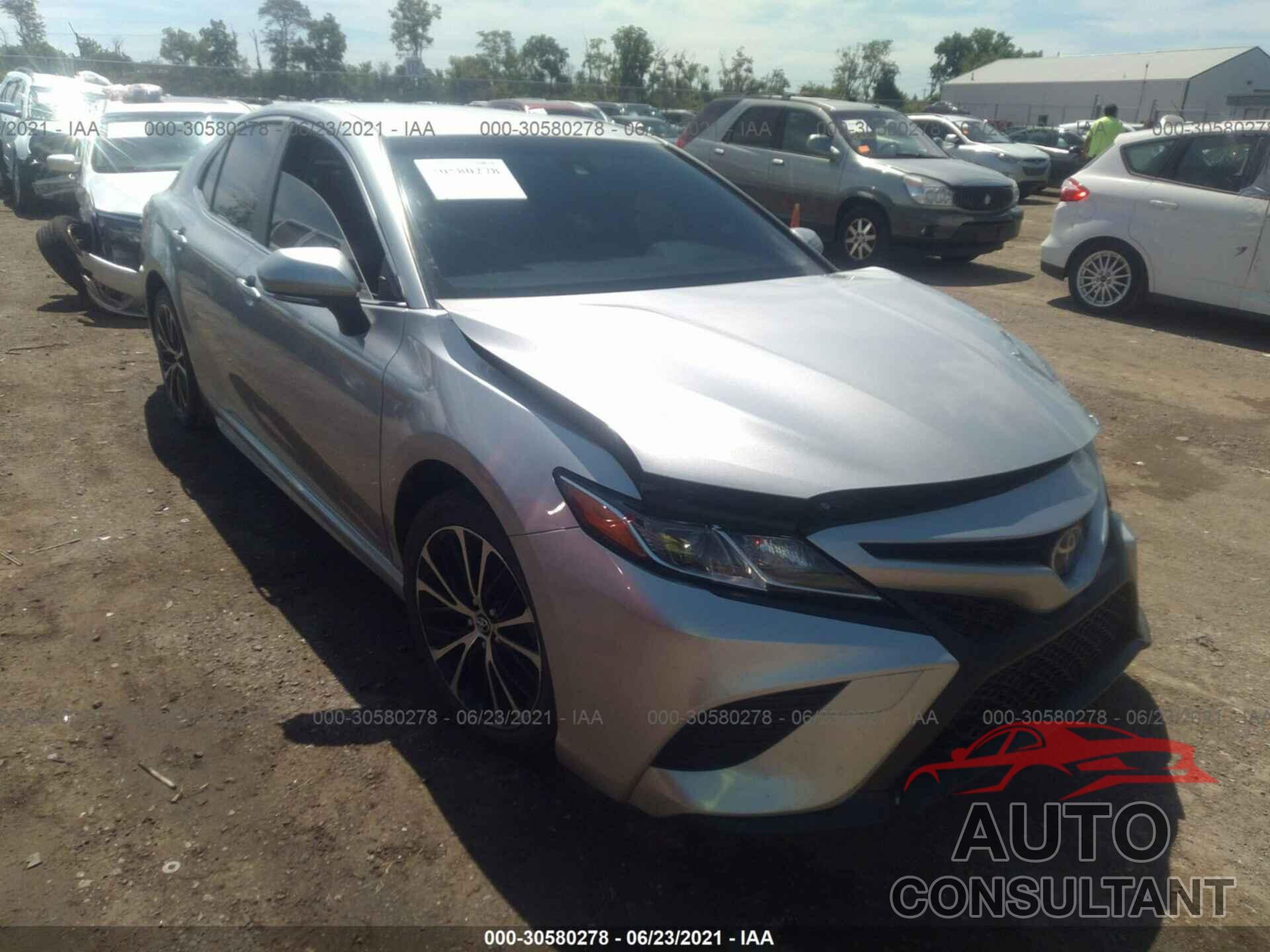 TOYOTA CAMRY 2018 - JTNB11HK7J3021053